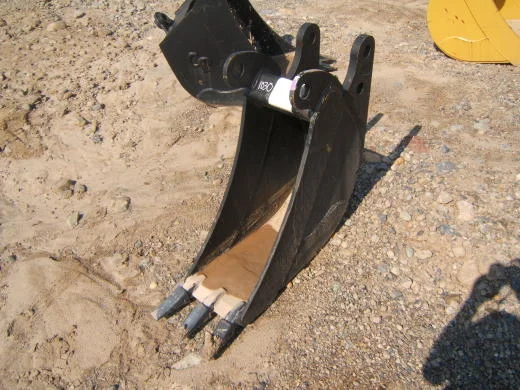 1030 12in Backhoe Tooth Bucket.JPG