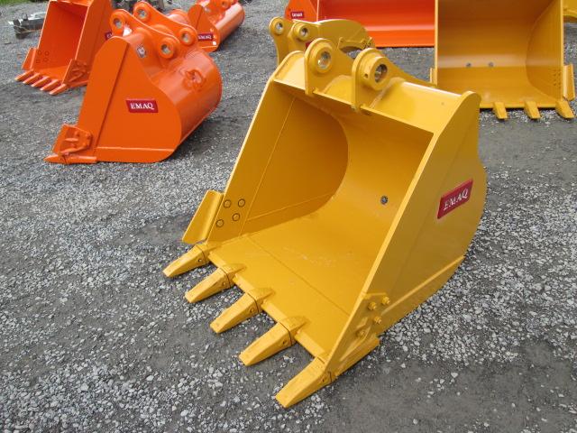 1289 39in EMAQ Tooth Bucket(07.24.15).JPG