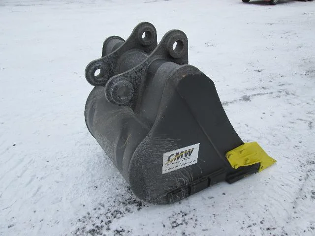 8619 CMW 42in Tooth Bucket (02.14.14).JPG