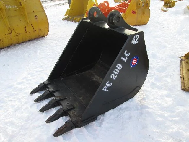 5848 42in TL Tooth Bucket (2.17.15).JPG