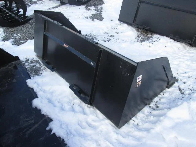 451 Tomahawk 78in SS Snow Bucket (1.22.15) a.JPG