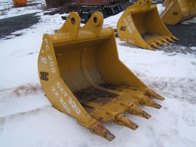 0086 45in. Tooth Bucket (2.25.13) a.JPG