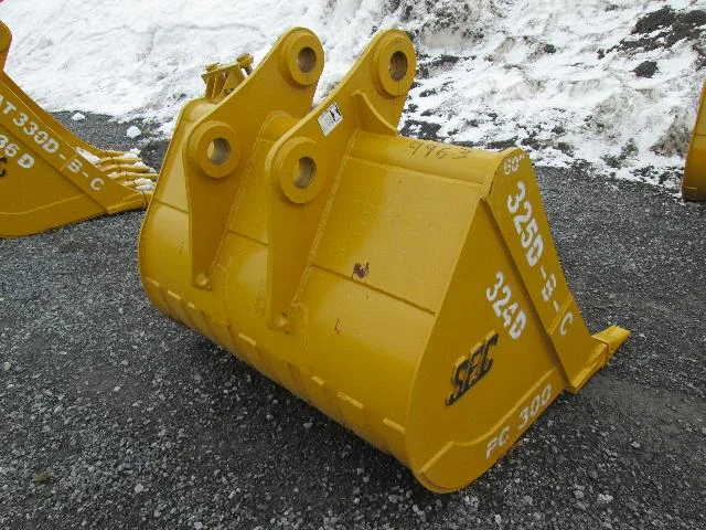 8094 60in Tooth Bucket (03.22.14) a.JPG