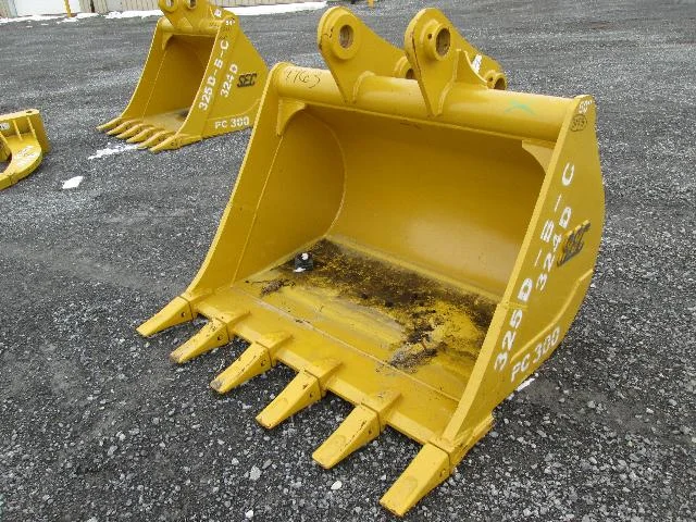 8094 60in Tooth Bucket (03.22.14).JPG