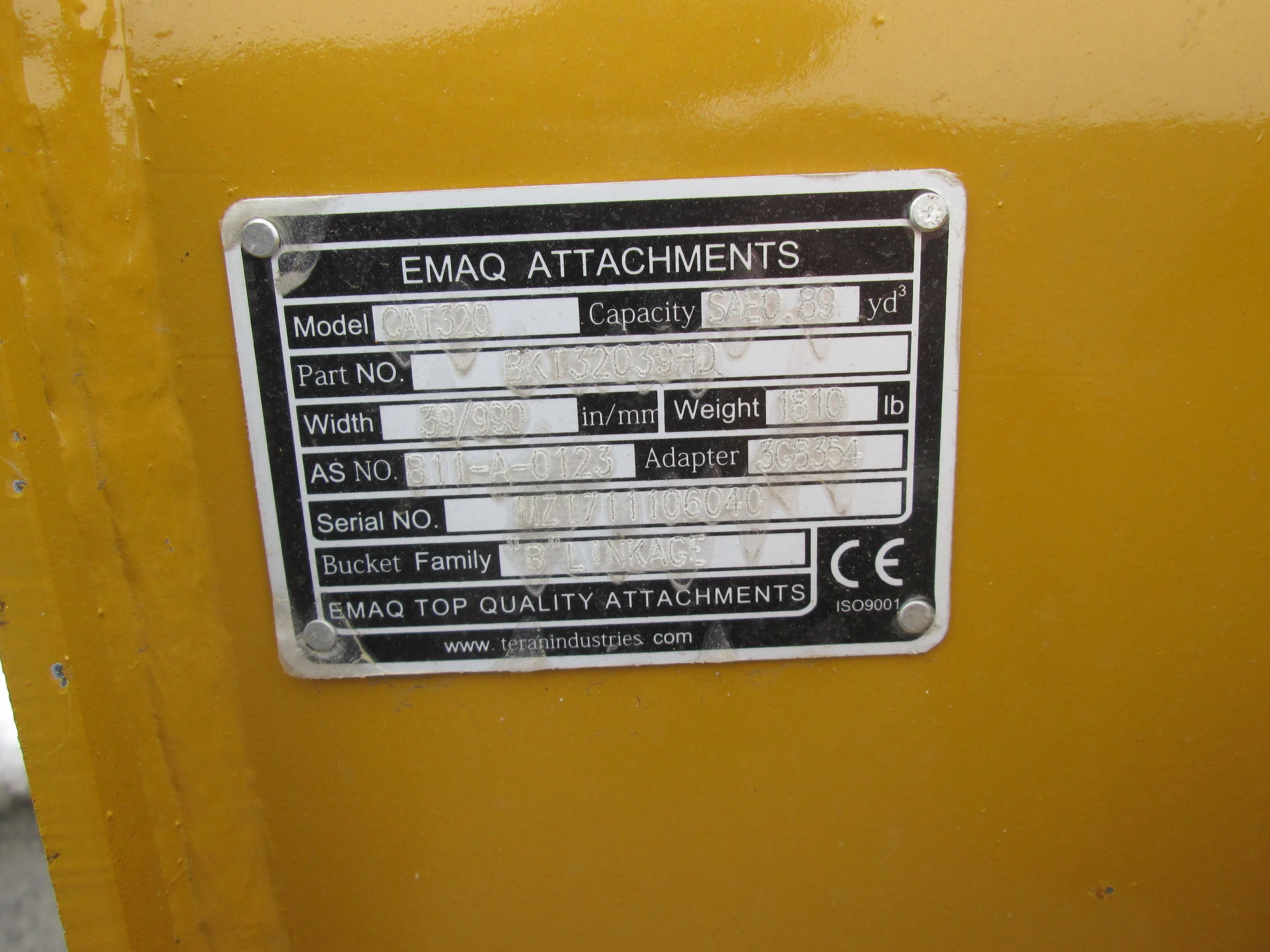 6040 39in Emaq Tooth Bucket (03.06.18) b.JPG