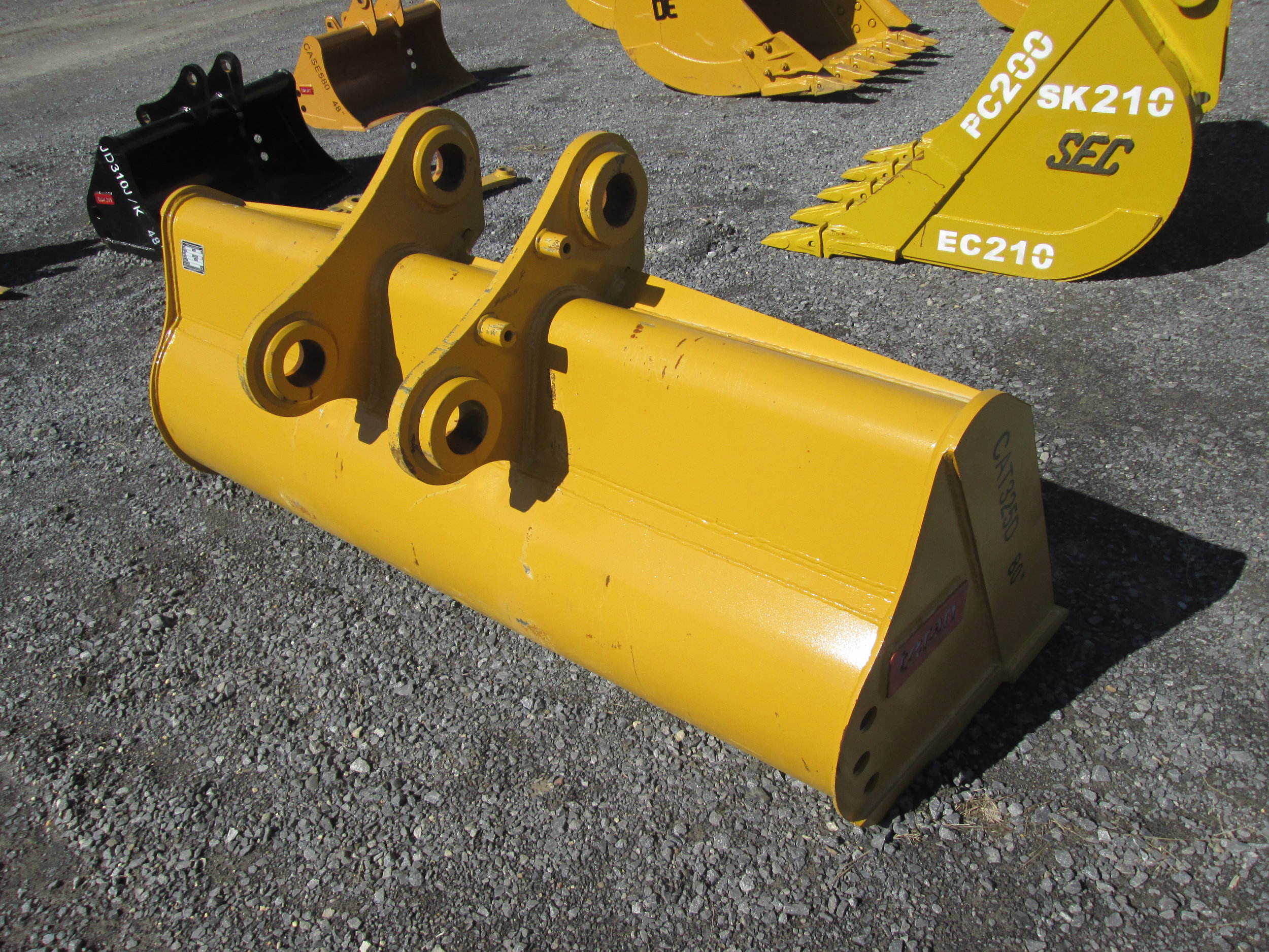 5439 80in EMAQ Ditching Bucket (4.21.2018) a.JPG