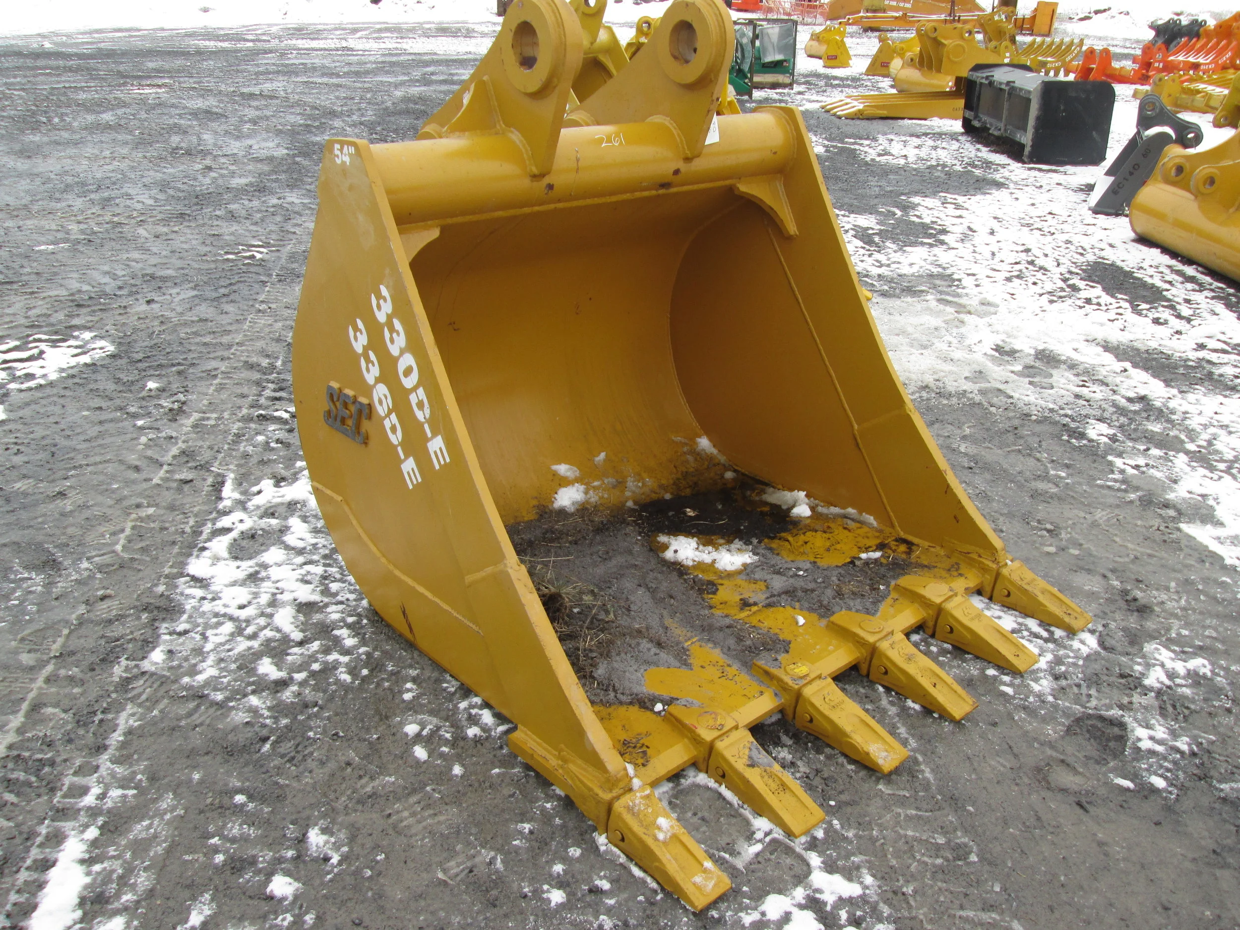 7969 54in SEC Tooth Bucket (03.13.18).JPG