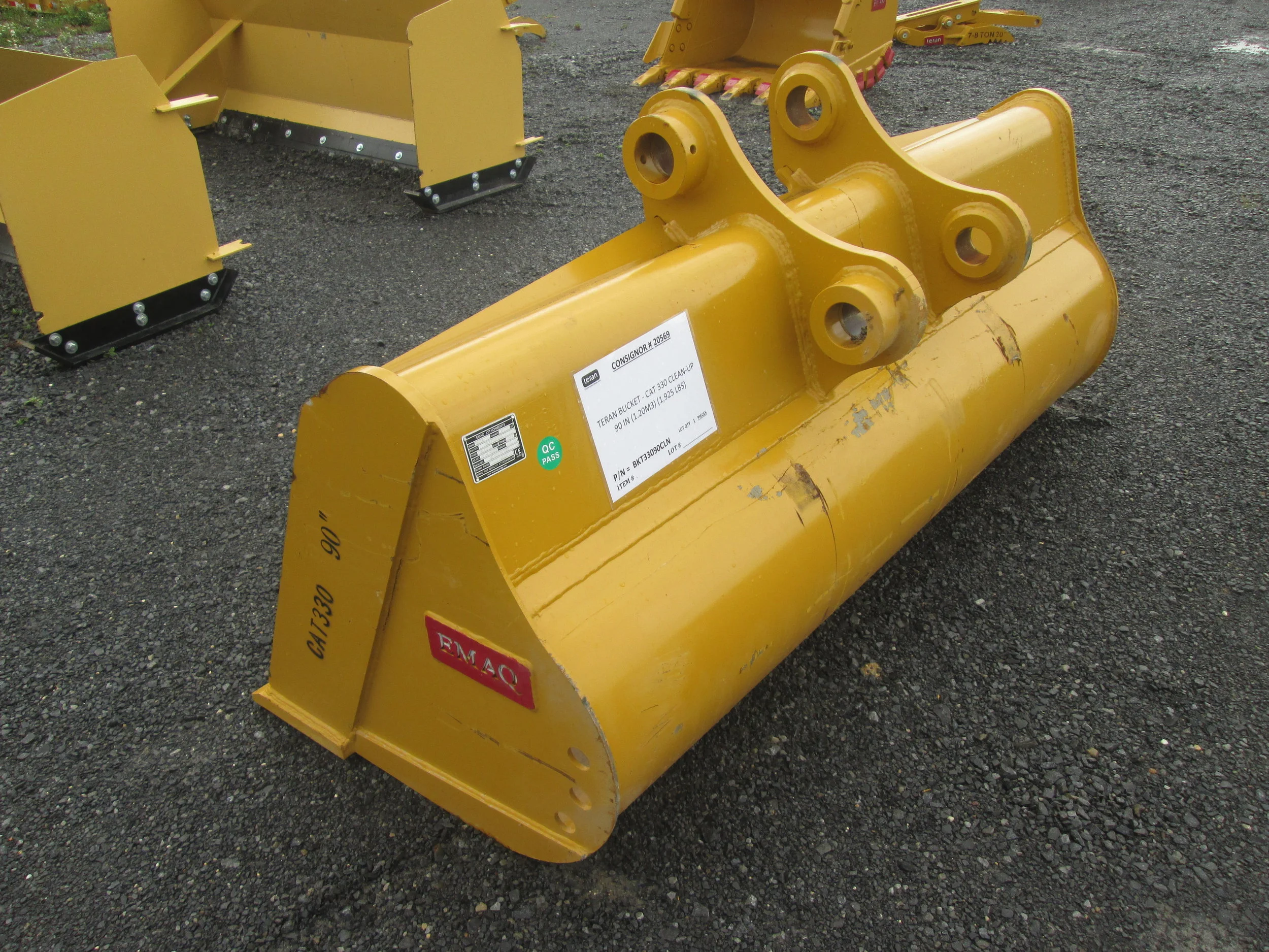 0221 EMAQ NEW 90 INCH DITCH BUCKET (10.2.2018) B.JPG