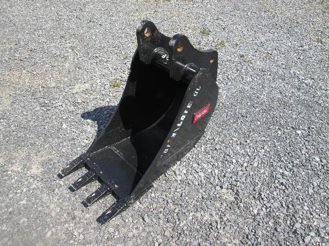 3663 18 New Teran Tooth Bucket John Deere 310 410 Backhoe