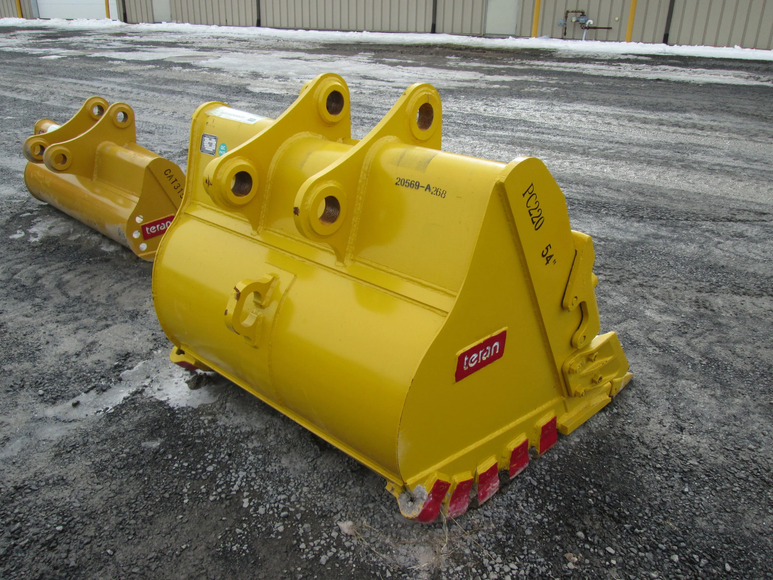 2367 EMAQ 54in HD Tooth Bucket (2.23.2019) a.JPG