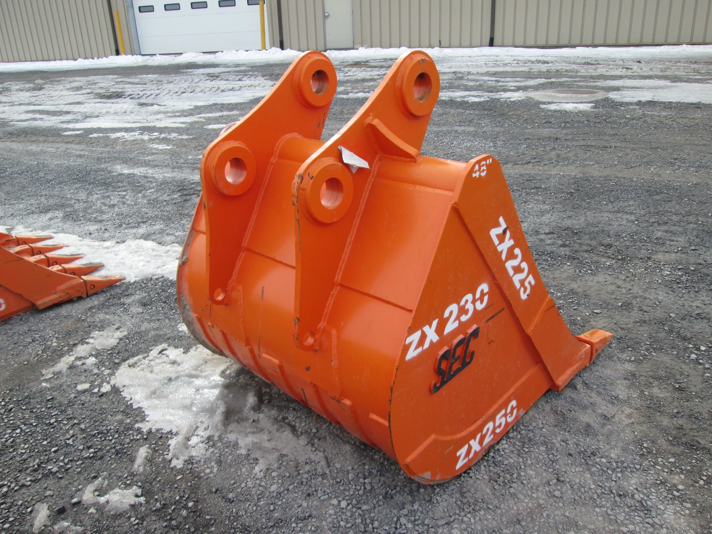 7752 SEC 48in Tooth Bucket (2.23.2019) a.JPG