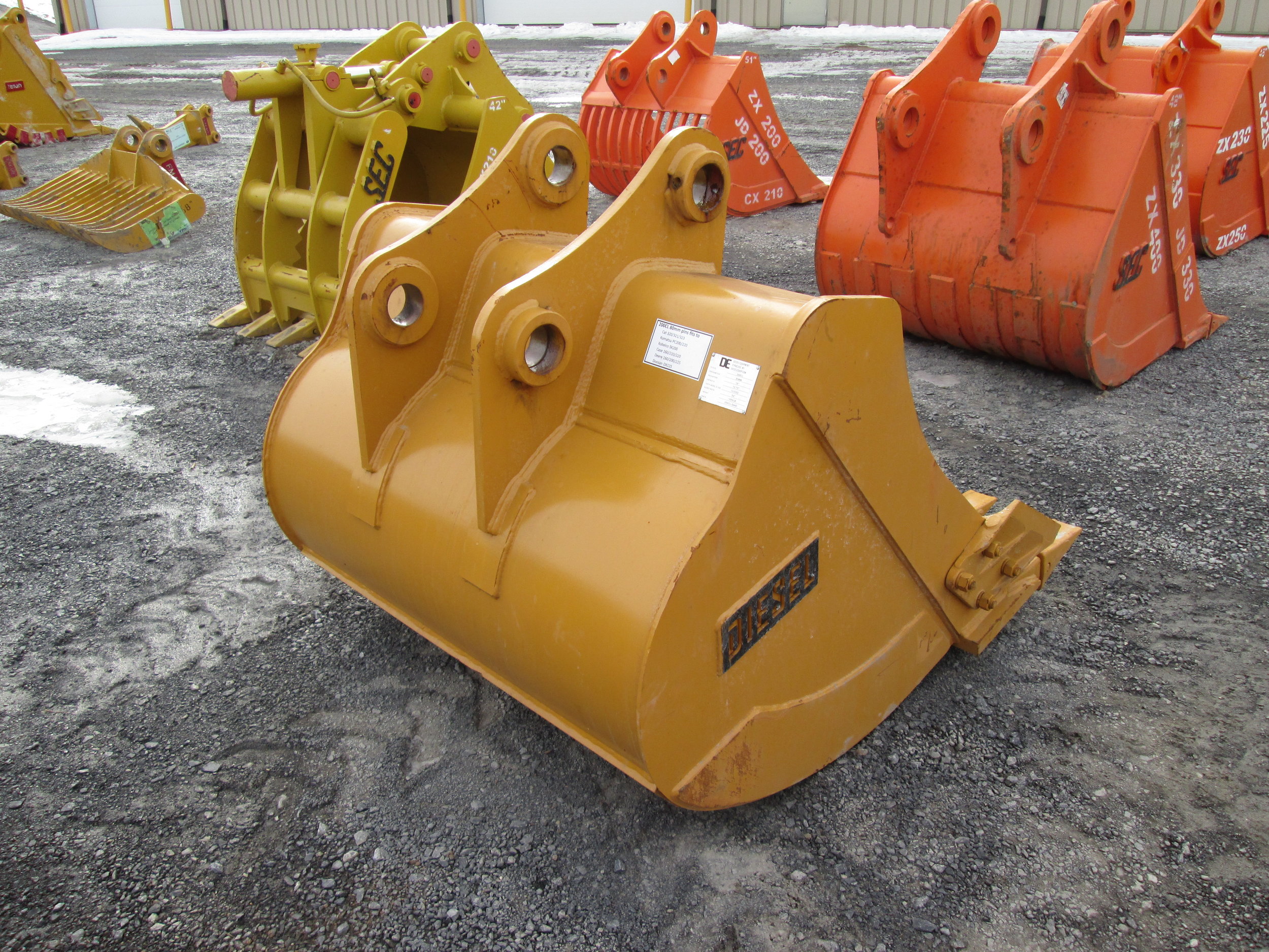 8299 DE 54in Tooth Bucket (2.23.2019) a.JPG