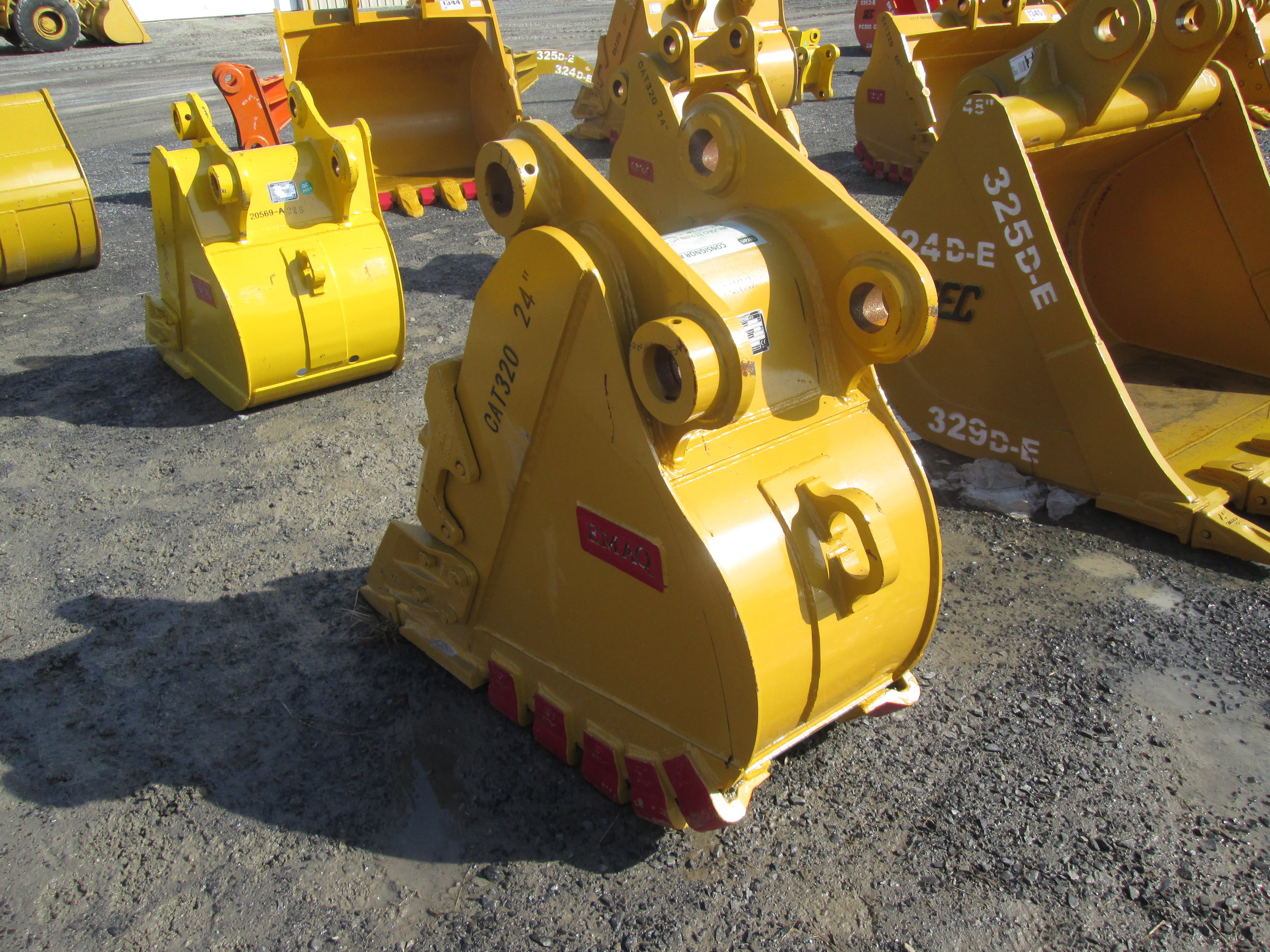 Tooth Buckets 21” – 30” — Carroll Equipment - CNY'S Best Place For ...