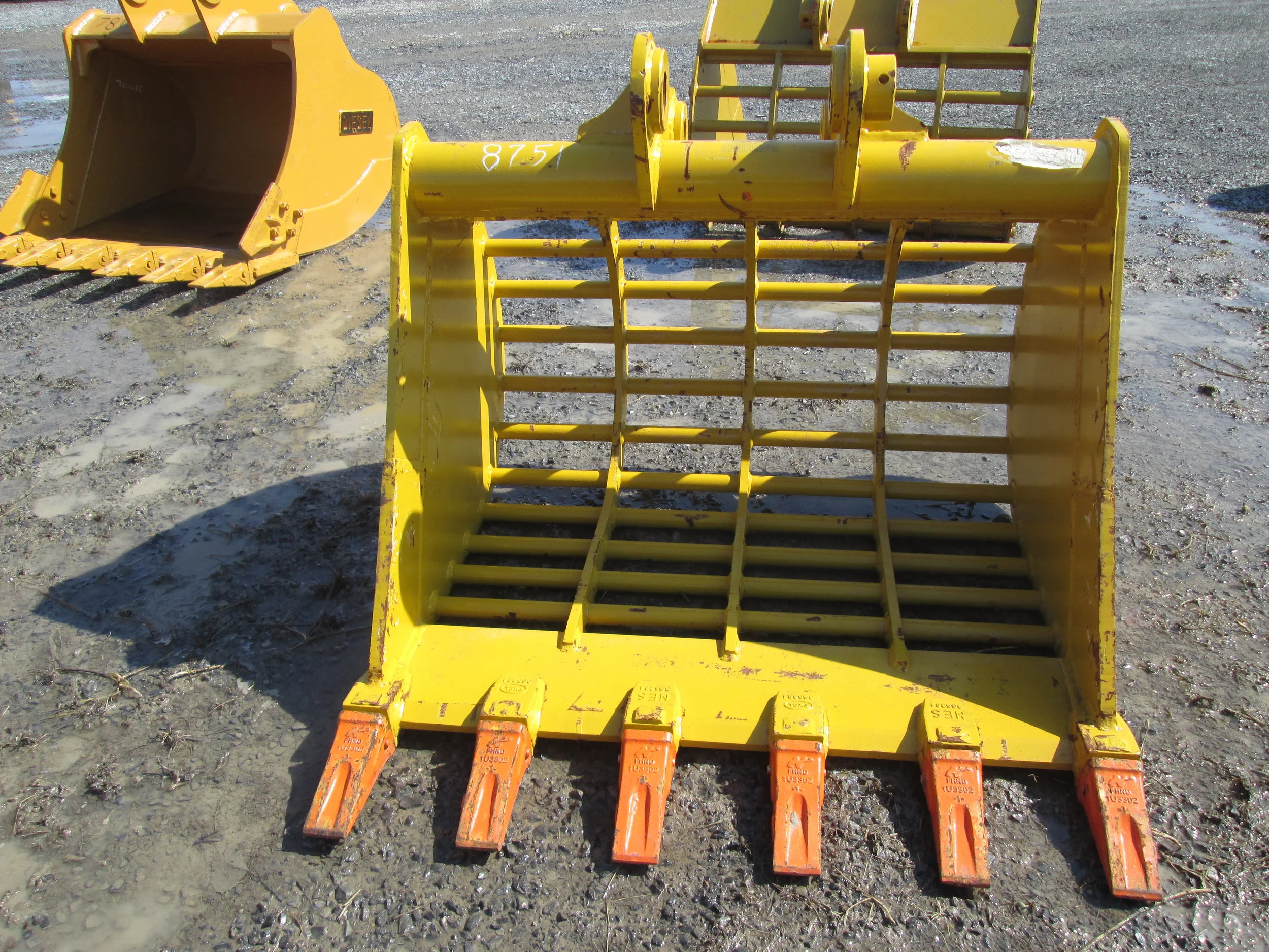 2550 SEC 48in Skeleton Tooth Bucket (3.20.19) c.JPG