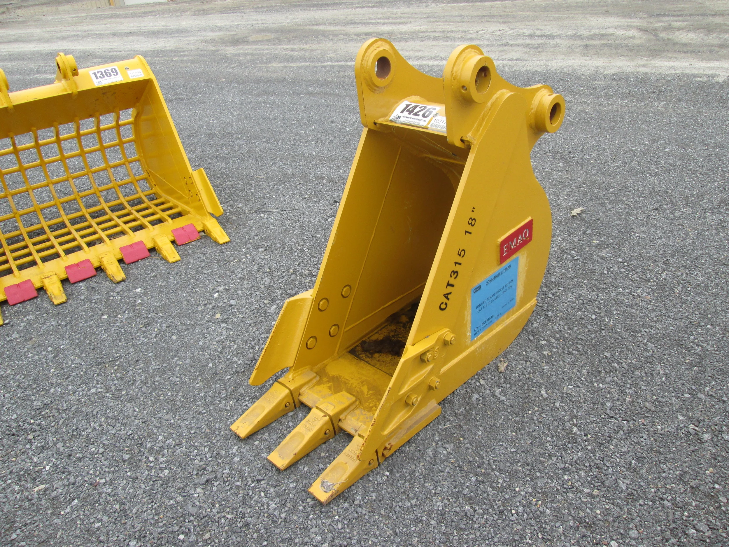2691 EMAQ 18in Tooth Bucket (04.16.19) .JPG