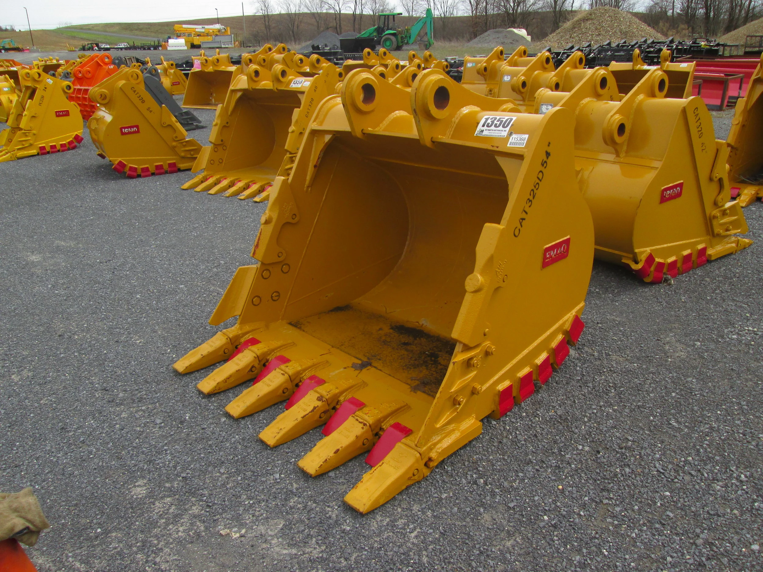 3427 EMAQ 54 HD Tooth Bucket(4.16.19) .JPG