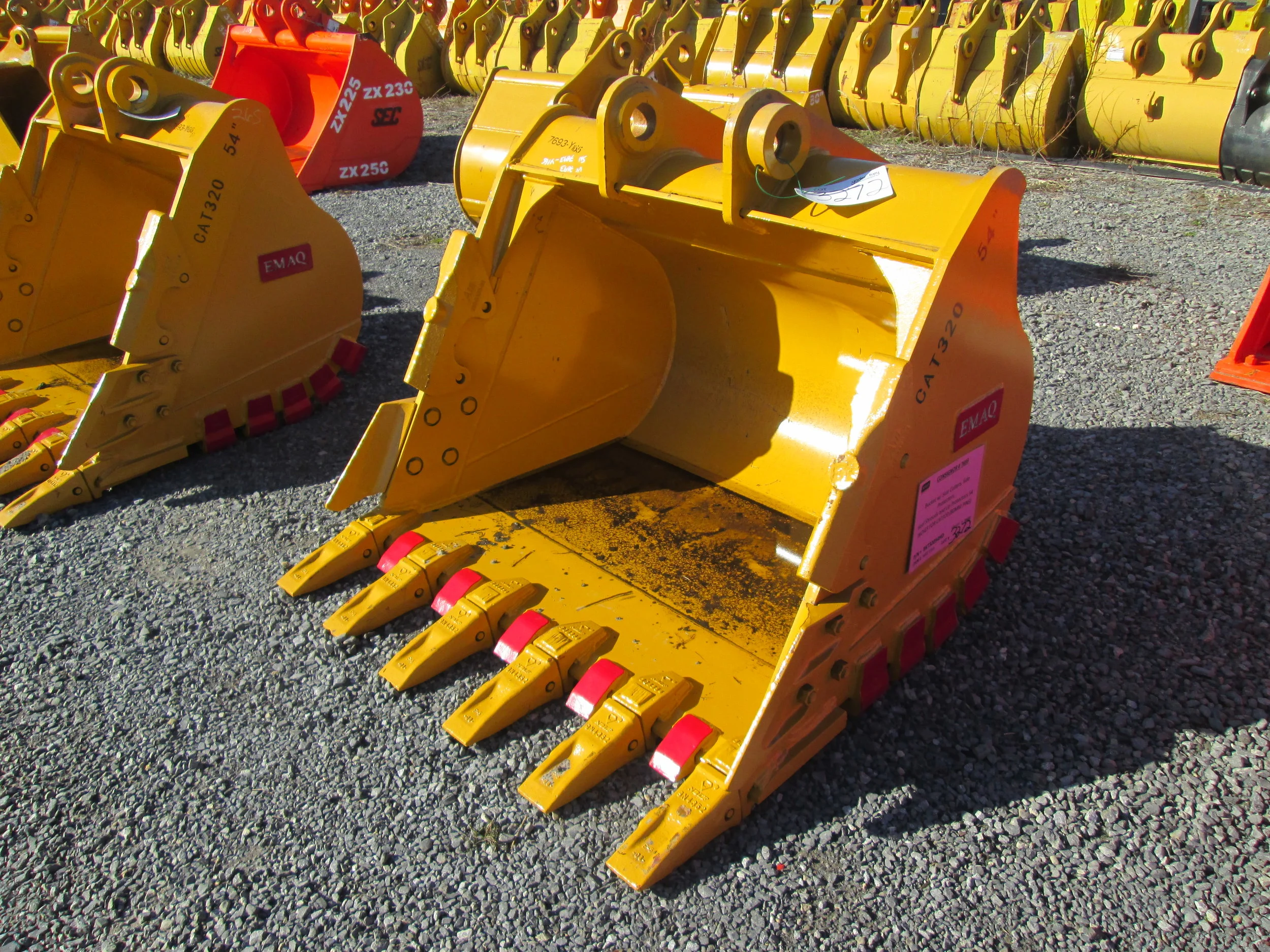 6592 EMAQ 54in HD TOOTH Bucket (2.27.2018).JPG