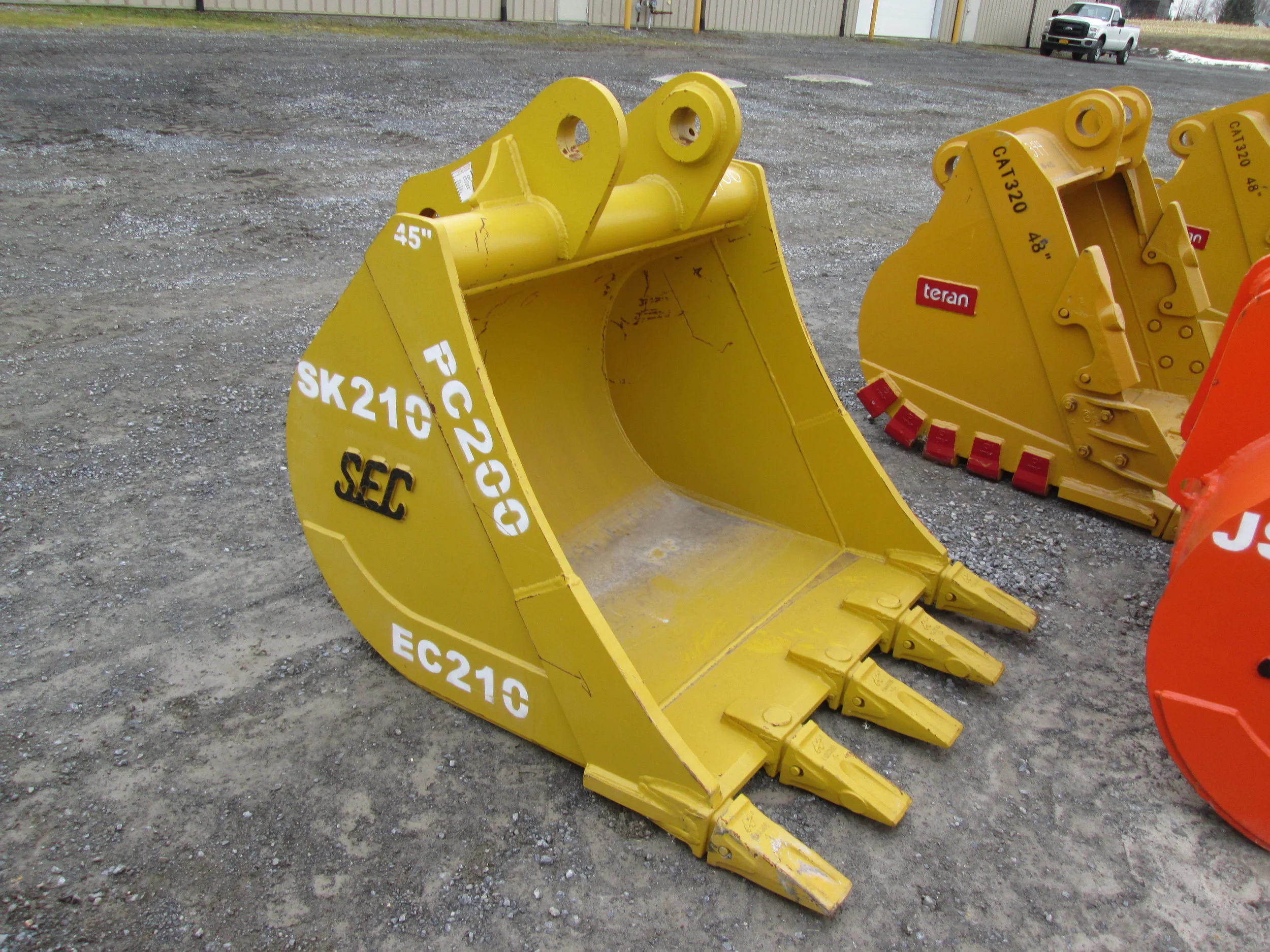 7826 45in  TOOTH Bucket (3.2.2018).JPG