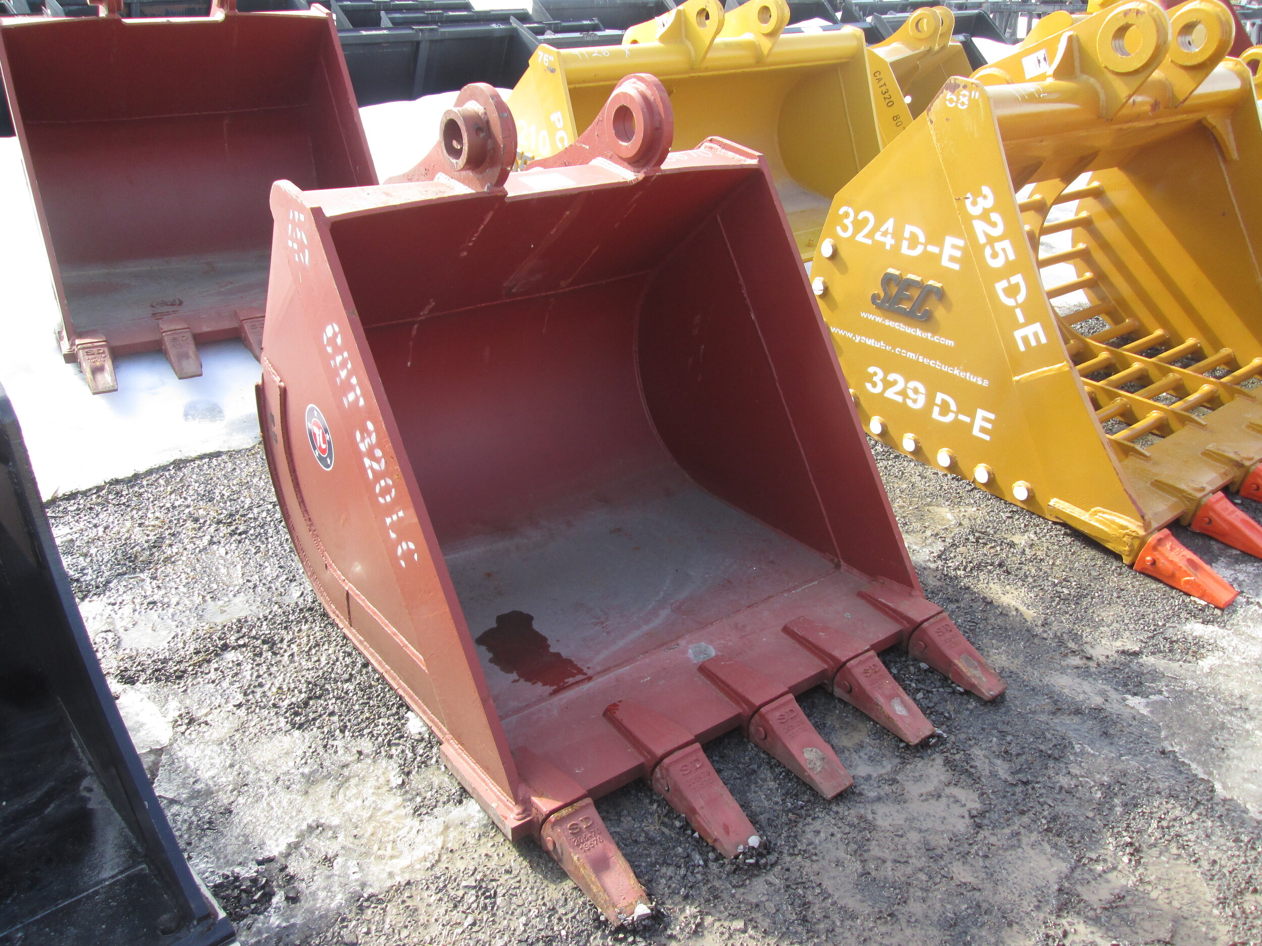 #9166- New 45"  TL Tooth Bucket CAT318, 320L, 320BL  - REGULAR PRICE $3,148.95 CASH OR WIRE TRANSFER PRICE IS
