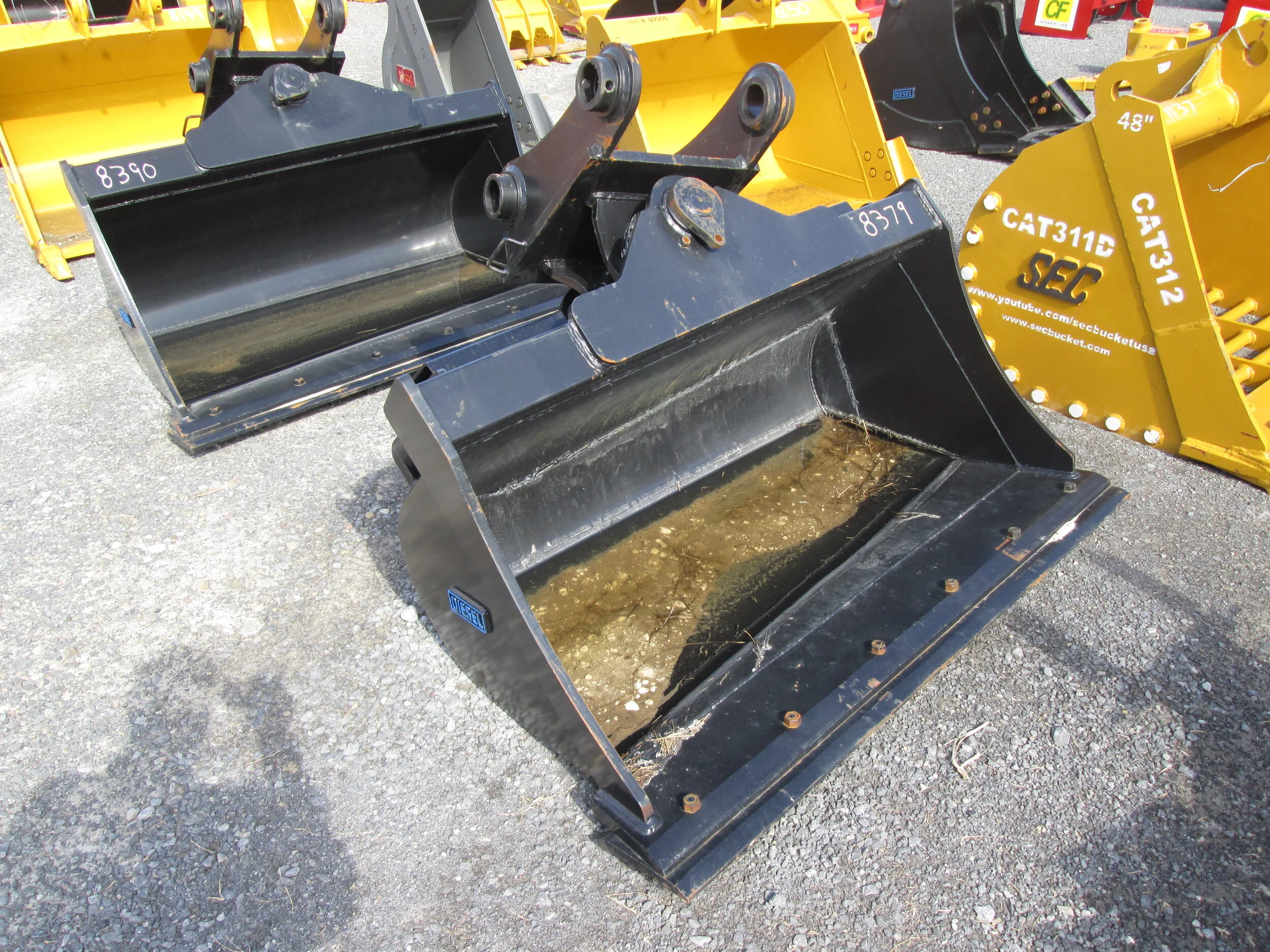 #8379- New 60" DE Hydraulic Tilt Ditching Bucket CAT215B, Komatsu PC160, Kobelco  - REGULAR PRICE $7,348.95 CASH OR WIRE TRANSFER PRICE IS