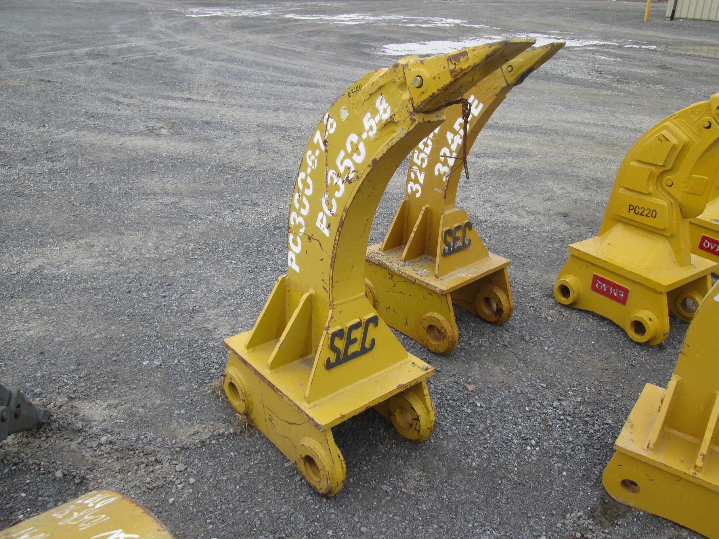 #7541- NEW SEC Ripper Komatsu PC300 - REGULAR PRICE $5,248.95 CASH OR WIRE TRANSFER PRICE IS
