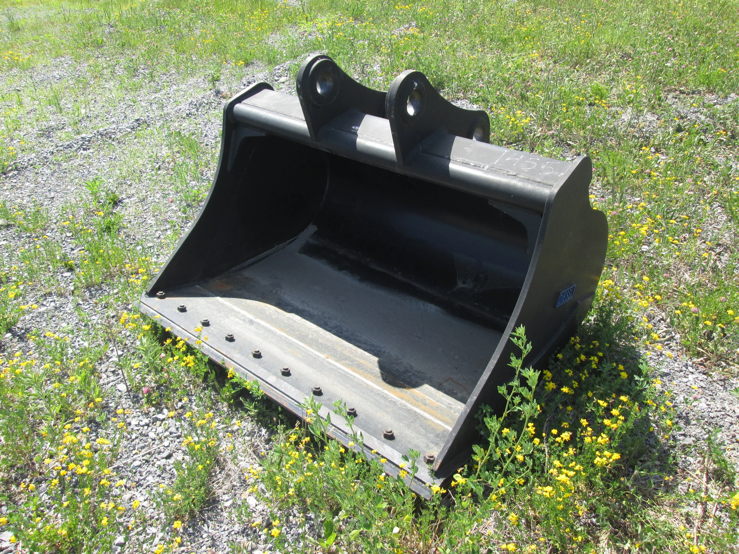 #1455-NEW 60" Diesel Ditching Bucket Fits Komatsu PC200, Kobelco SK200 CAT320-323 Hitachi John Deere 150-200 - REGULAR PRICE $4,723.95 CASH OR WIRE TRANSFER PRICE IS