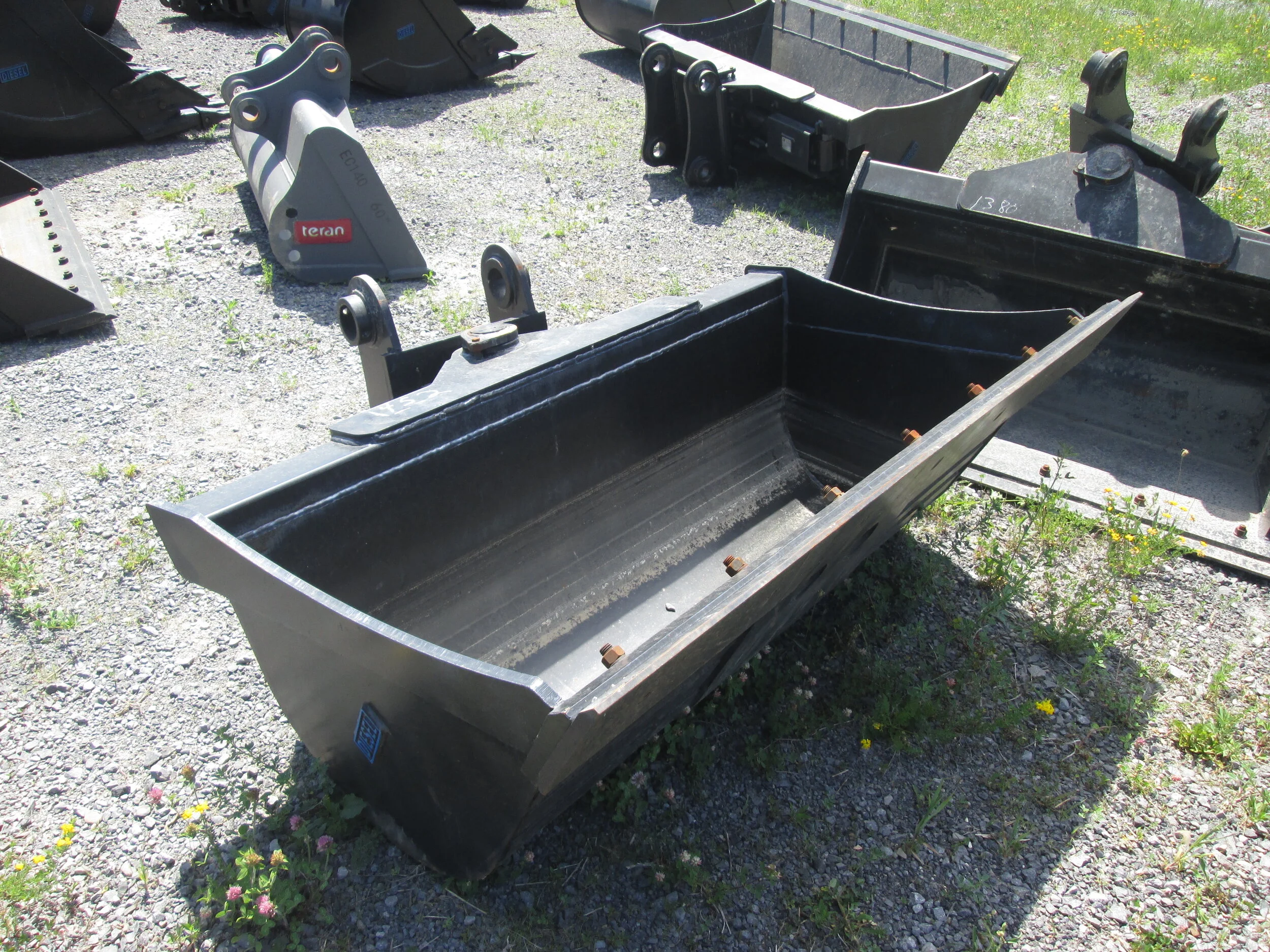 #1452- New 72" Diesel Hydraulic Tilt Swivel Bucket CAT320, John Deere JD160, Kobelco SK200 - REGULAR PRICE $6,298.95 CASH OR WIRE TRANSFER PRICE IS