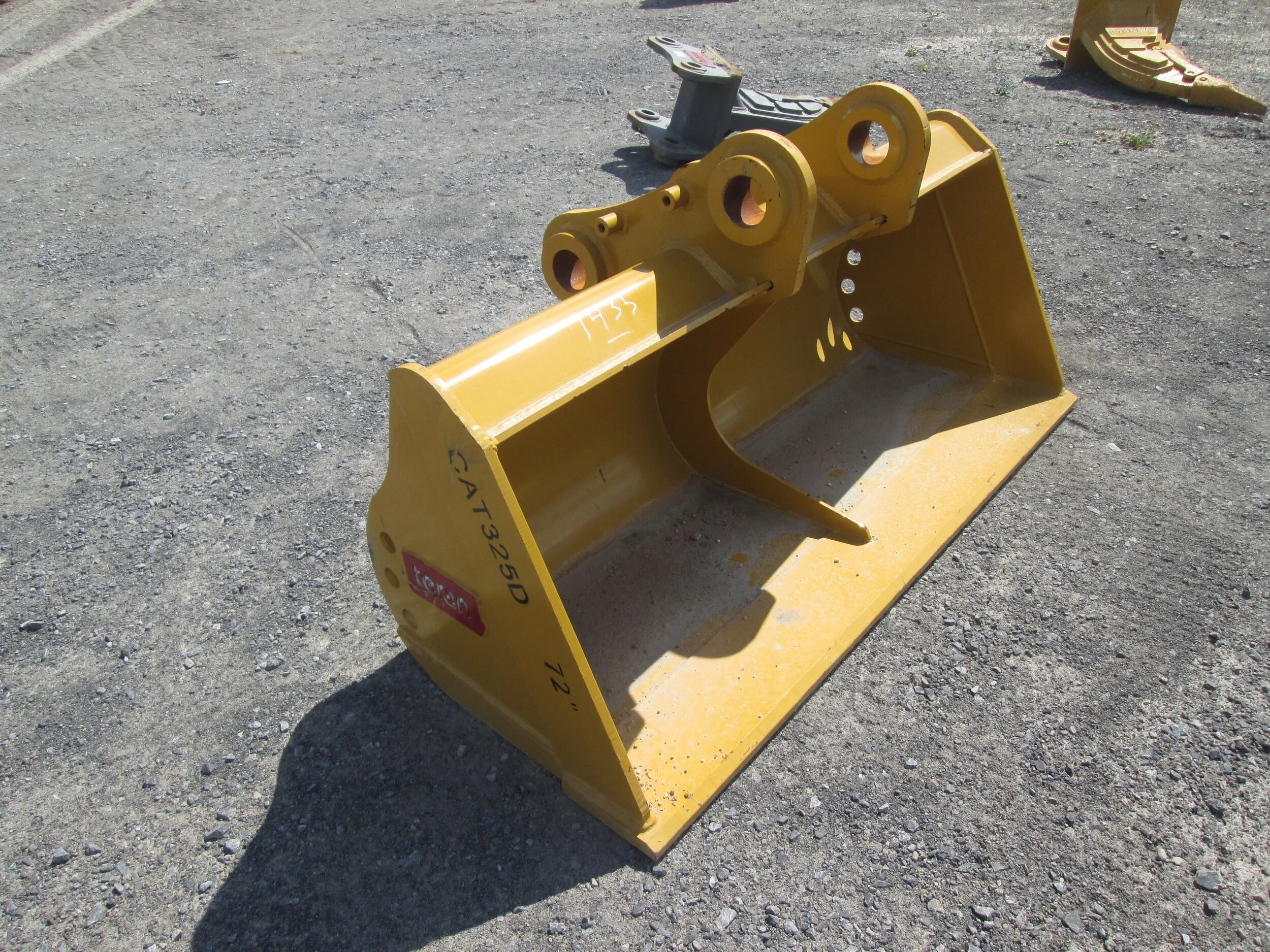 #6203-  NEW 72" EMAQ Ditching Bucket CAT325D, Komatsu PC300-6, Kobelco SK220  - REGULAR PRICE $5,248.95 CASH OR WIRE TRANSFER PRICE IS