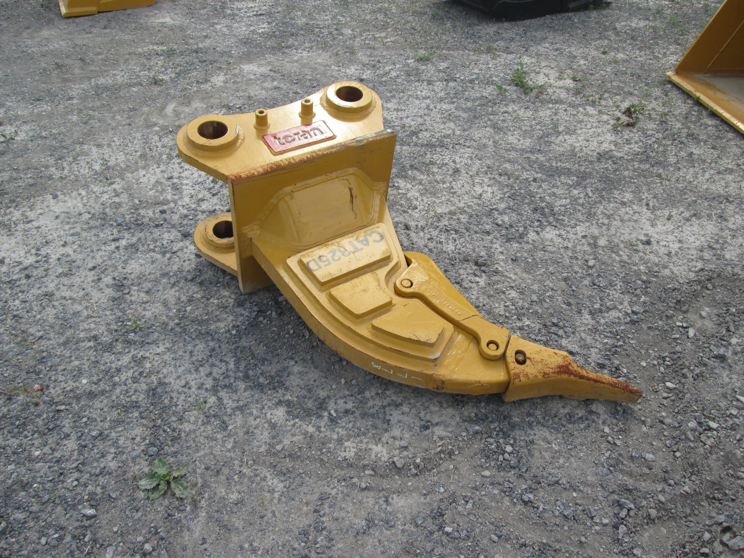 #6127- New EMAQ Ripper CAT325D  - REGULAR PRICE $5,248.95 CASH OR WIRE TRANSFER PRICE IS