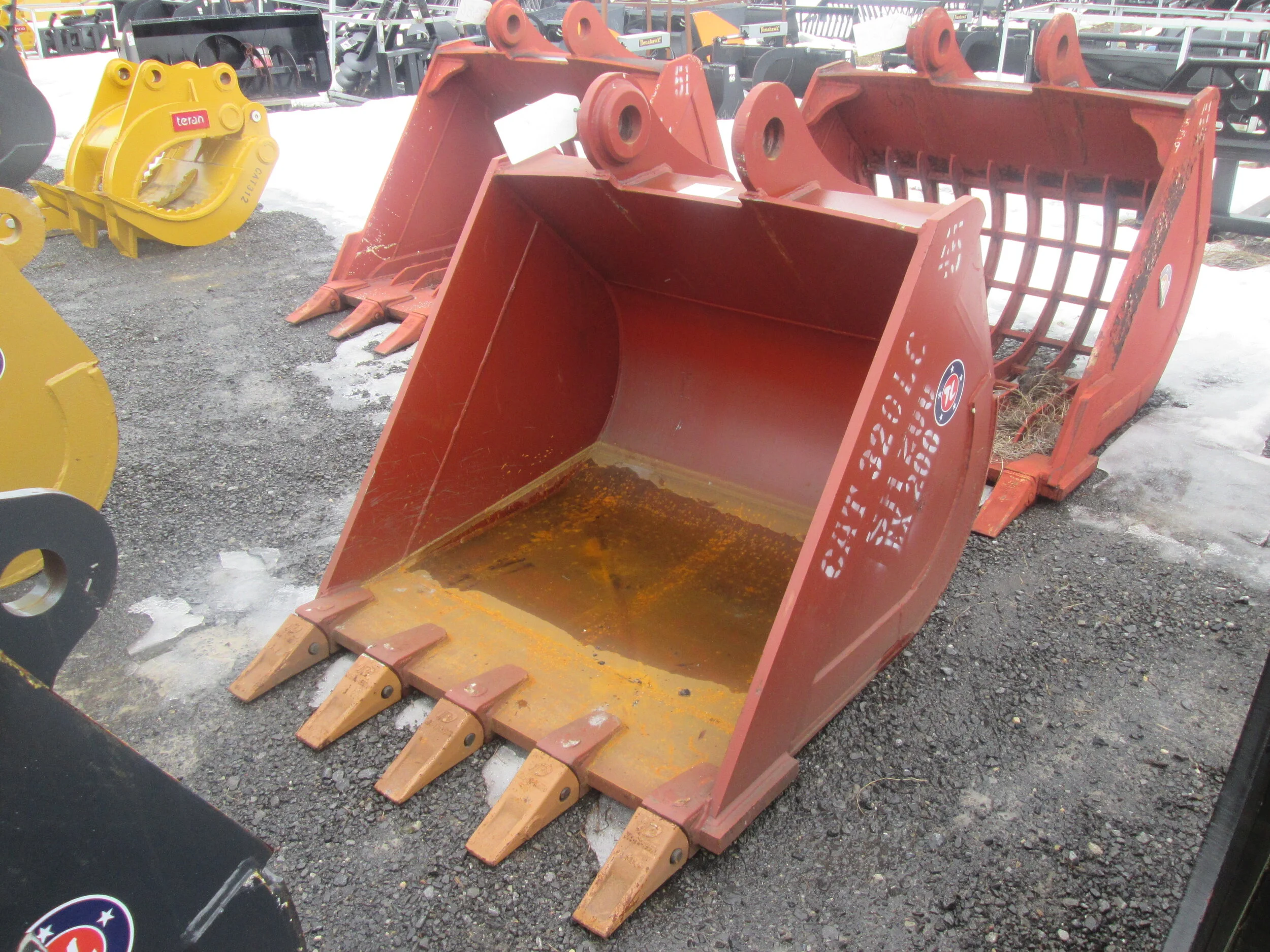 #9885- New 45" TL Tooth Bucket CAT320, Hitachi EX200, John Deere JD200  - REGULAR PRICE $3,148.95 CASH OR WIRE TRANSFER PRICE IS