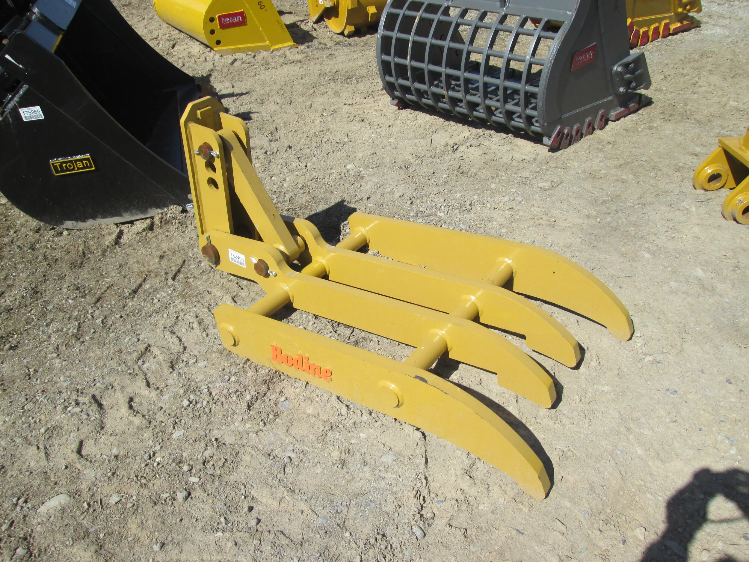 #2458- NEW Bodine TH300 4 Finger Adjustable Manual 5600 Thumb - REGULAR PRICE $2,833.95 CASH OR WIRE TRANSFER PRICE IS
