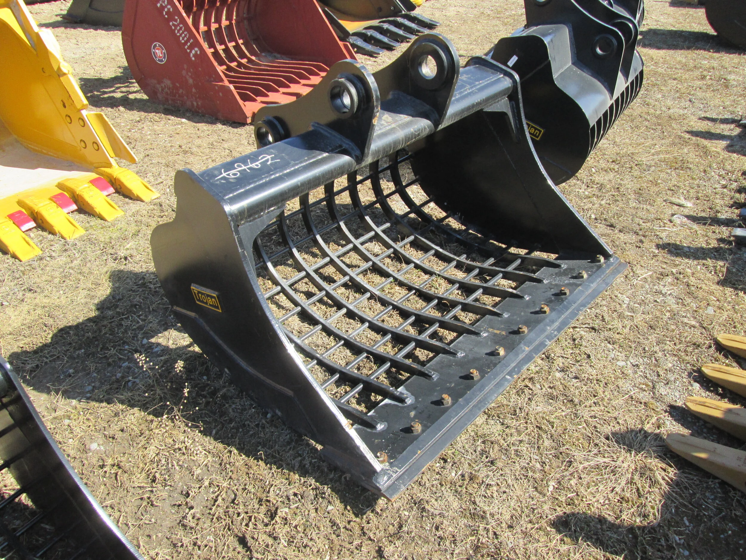 #6962 - New 60"  DE/Trojan Skeleton Ditching Bucket CAT 320, HITACHI 200, JD 200  - REGULAR PRICE $3,675 CASH OR WIRE TRANSFER PRICE IS