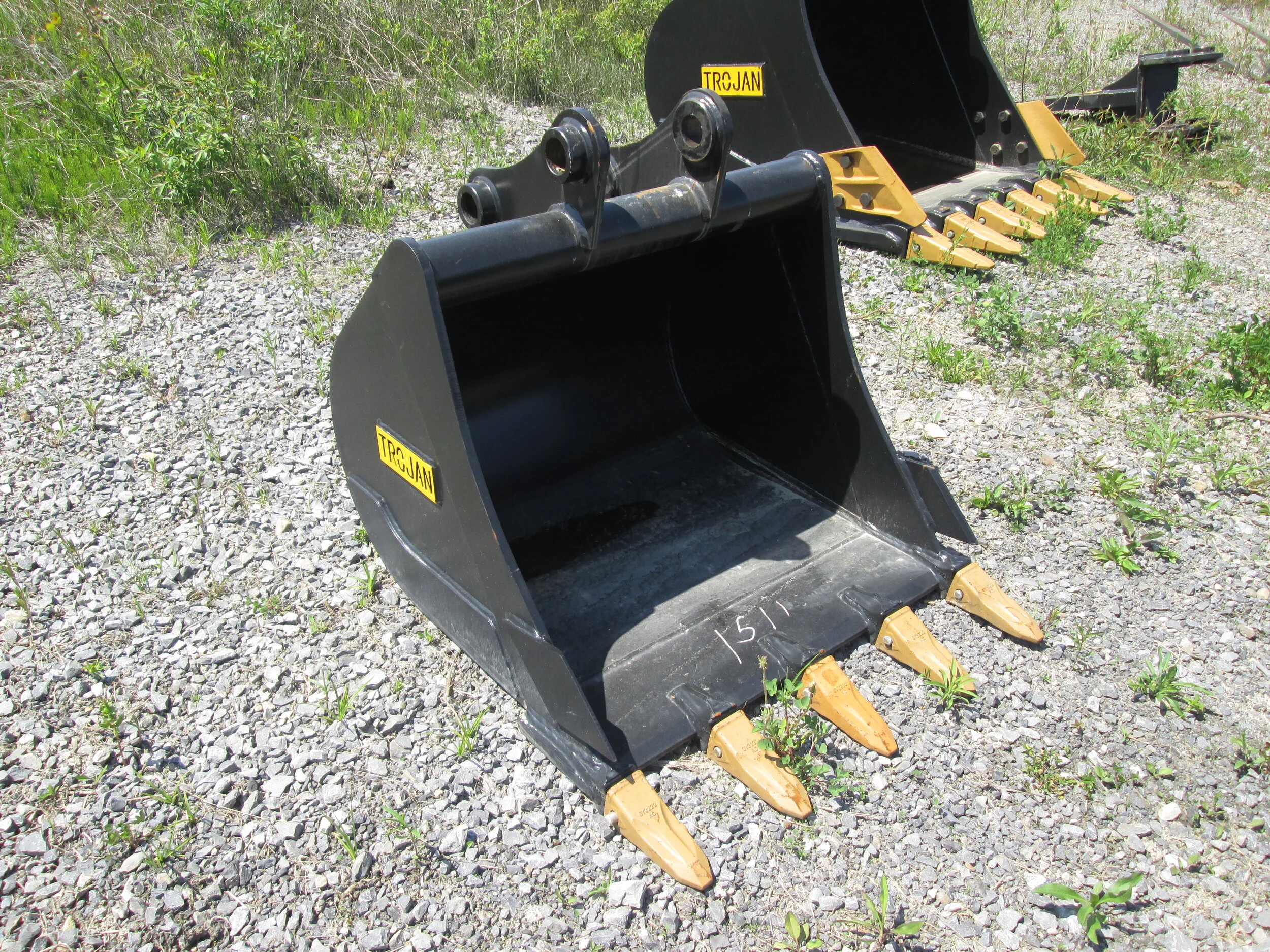 #1511- New 36" DE/Trojan Tooth Bucket CAT307D, Kobelco SK60, Komatsu PC60 - REGULAR PRICE $2,833.95 CASH OR WIRE TRANSFER PRICE IS