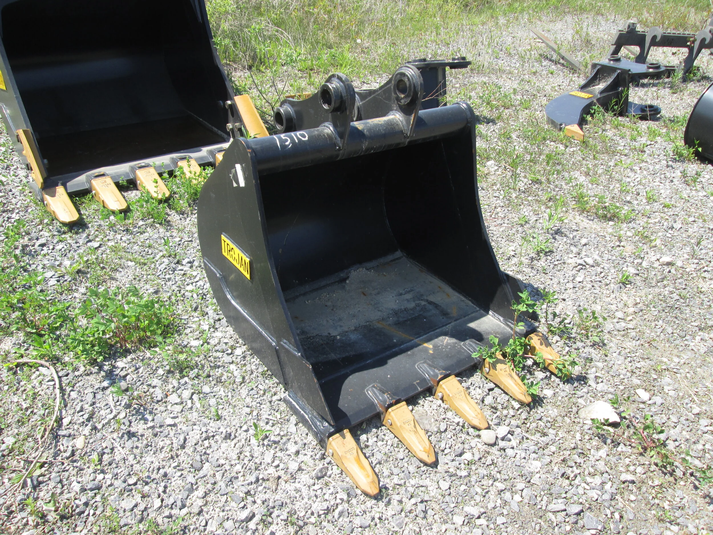 #1510- New 36" DE/Trojan  Tooth Bucket CAT307D, Kobelco SK60, Komatsu PC60 - REGULAR PRICE $2,833.95 CASH OR WIRE TRANSFER PRICE IS