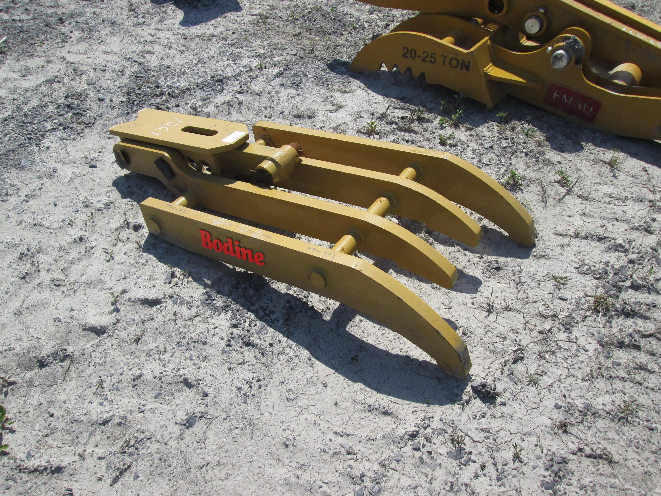 #1267- NEW Bodine 4 Finger Adjustable Manual Thumb -5600 - REGULAR PRICE $2,833.95 CASH OR WIRE TRANSFER PRICE IS