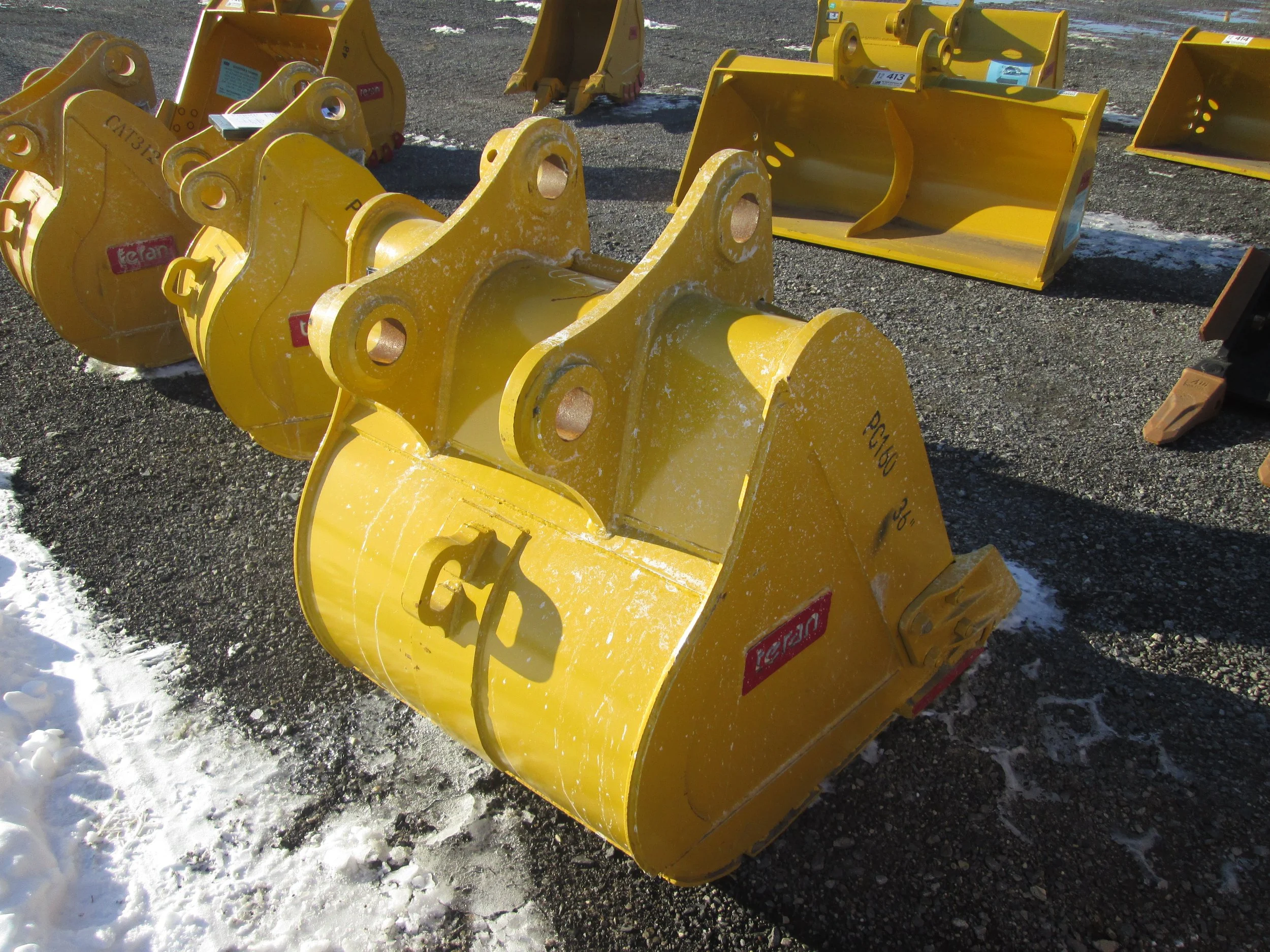 Tooth Buckets 31"40" — Carroll Equipment CNY'S Best Place For