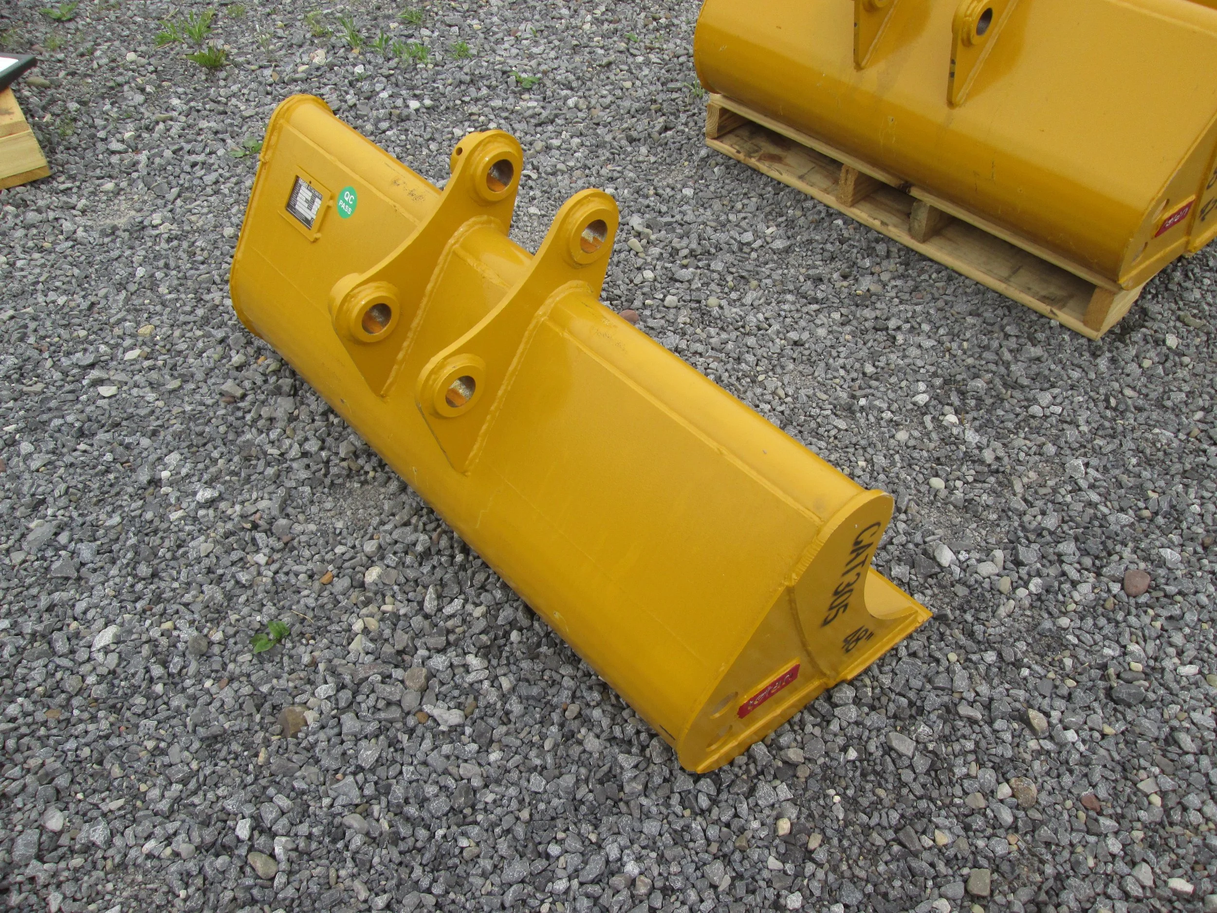 6940 48" New EMAQ Ditching Bucket CAT305, Bobcat E50, Hitachi EX50