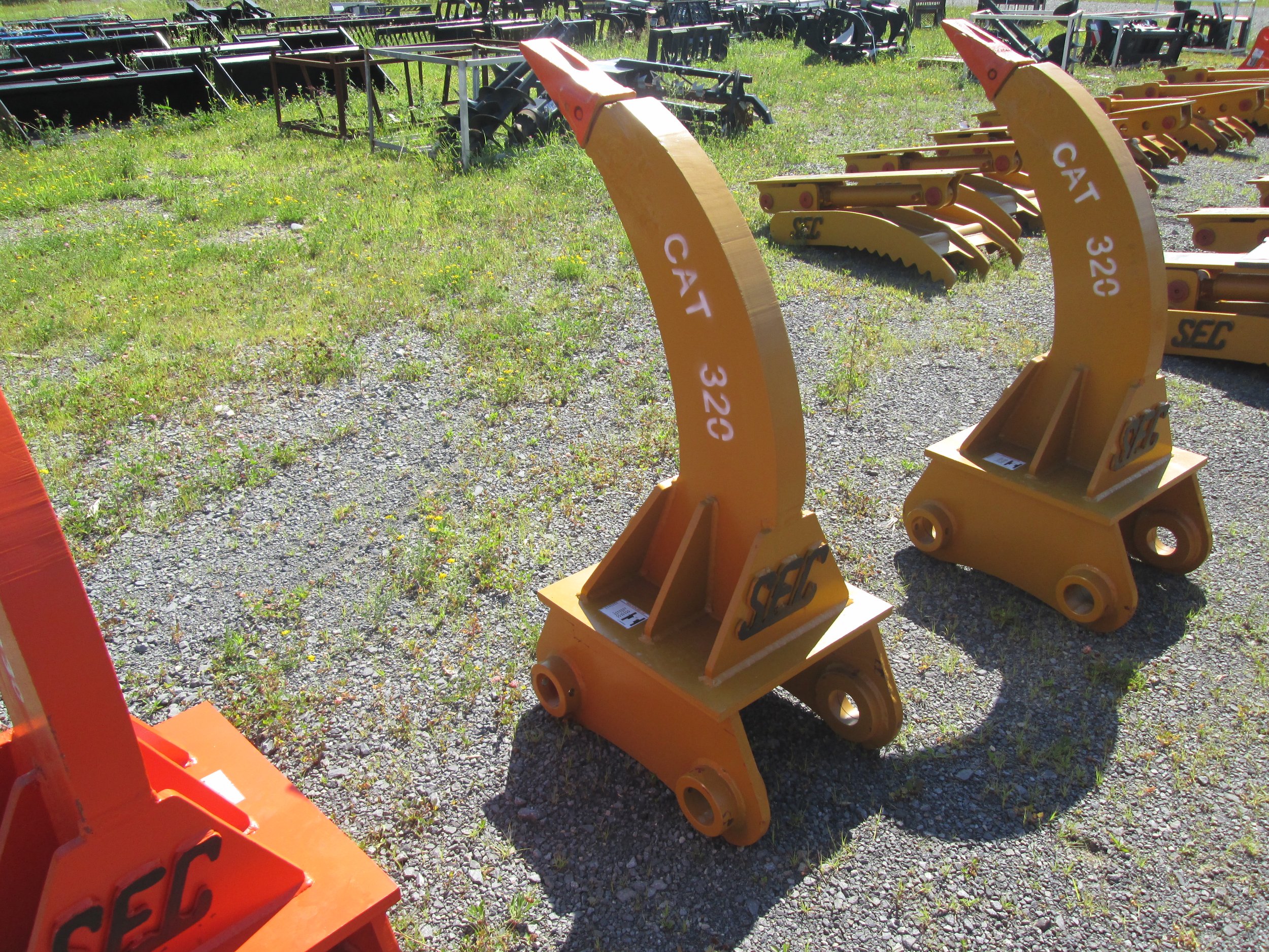 #9875 - New SEC Ripper CAT320, Hitachi EX150, John Deer JD150 - REGULAR ...