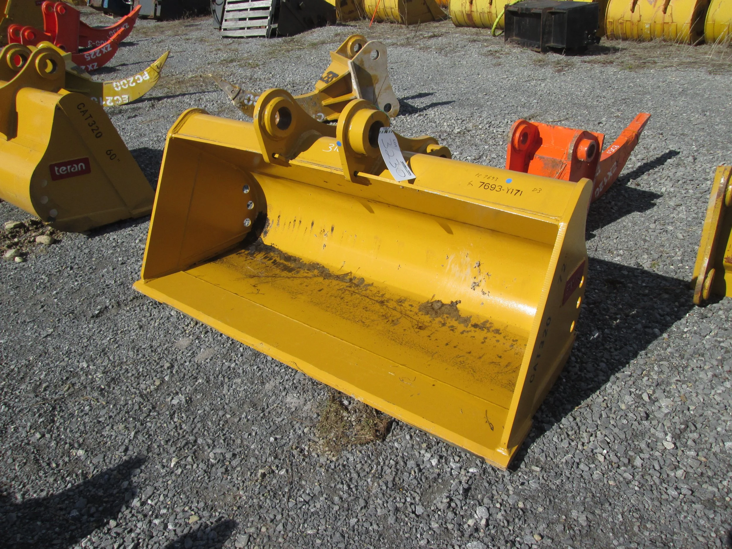 6597 EMAQ 72in Ditching Bucket (2.26.2018).JPG