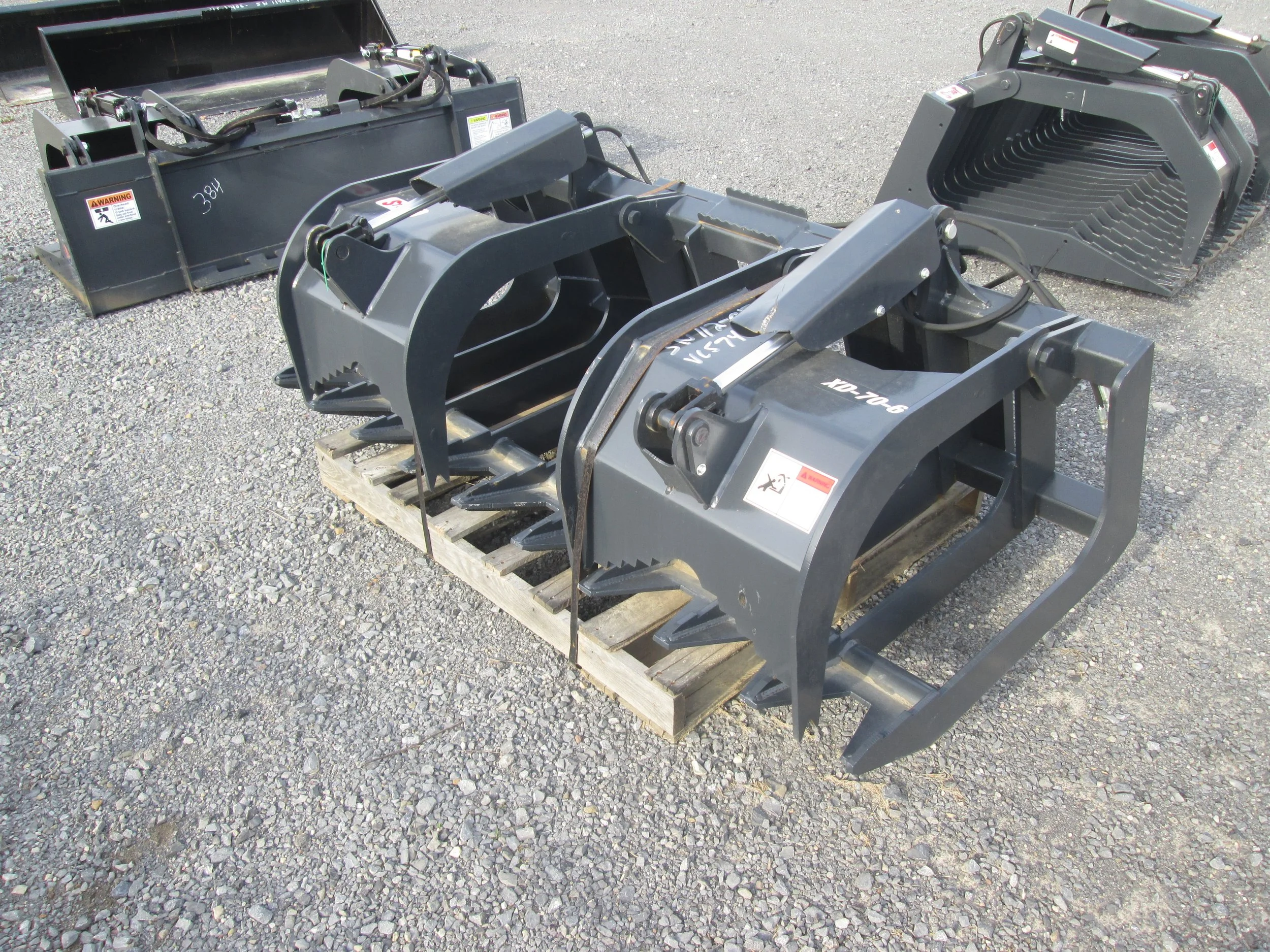 379 70" Stout Double Cylinder Grapple Bucket Skid Steer/ Compact Tractor Quick Couples