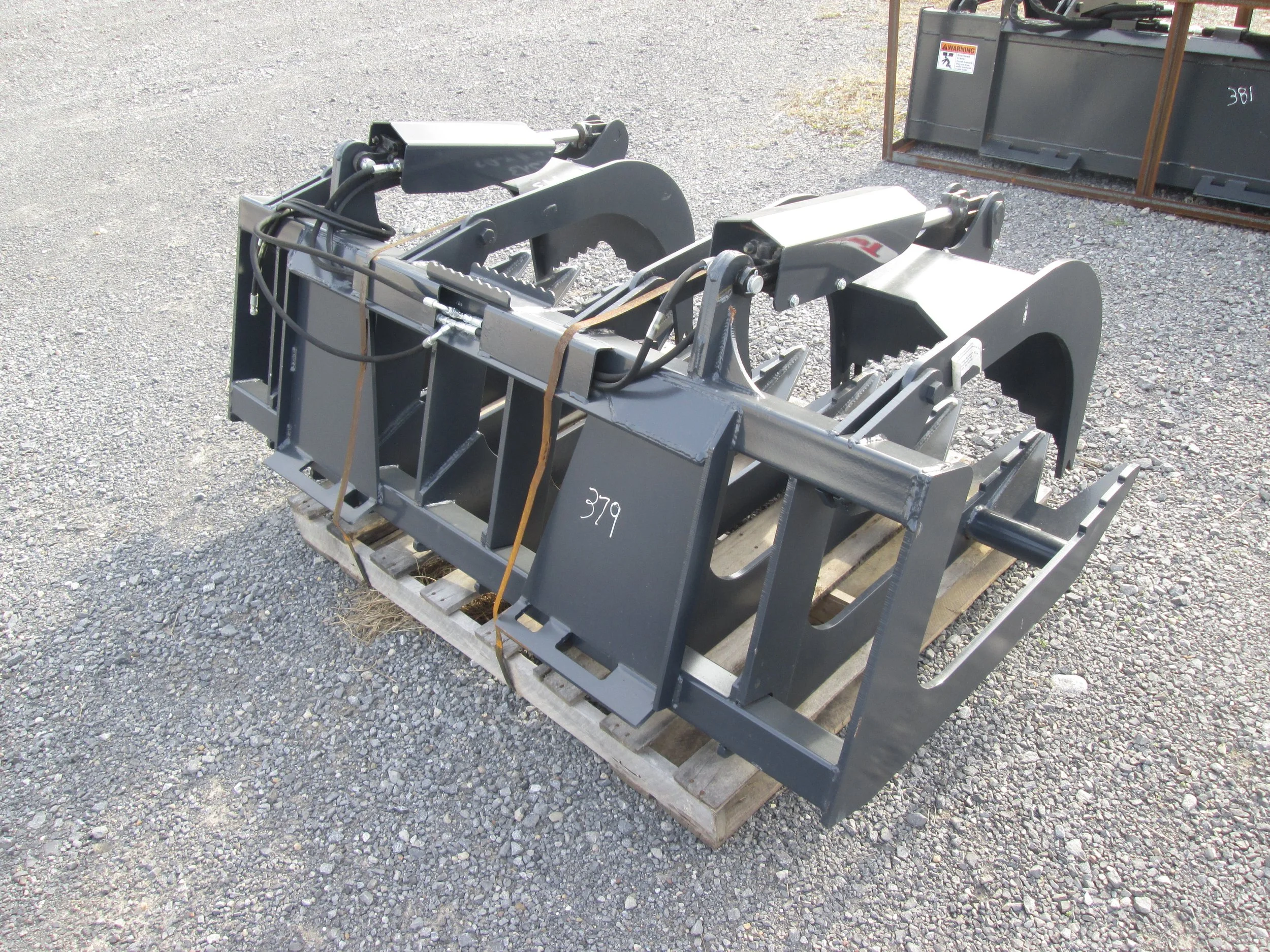 379 70" Stout Double Cylinder Grapple Bucket Skid Steer/ Compact