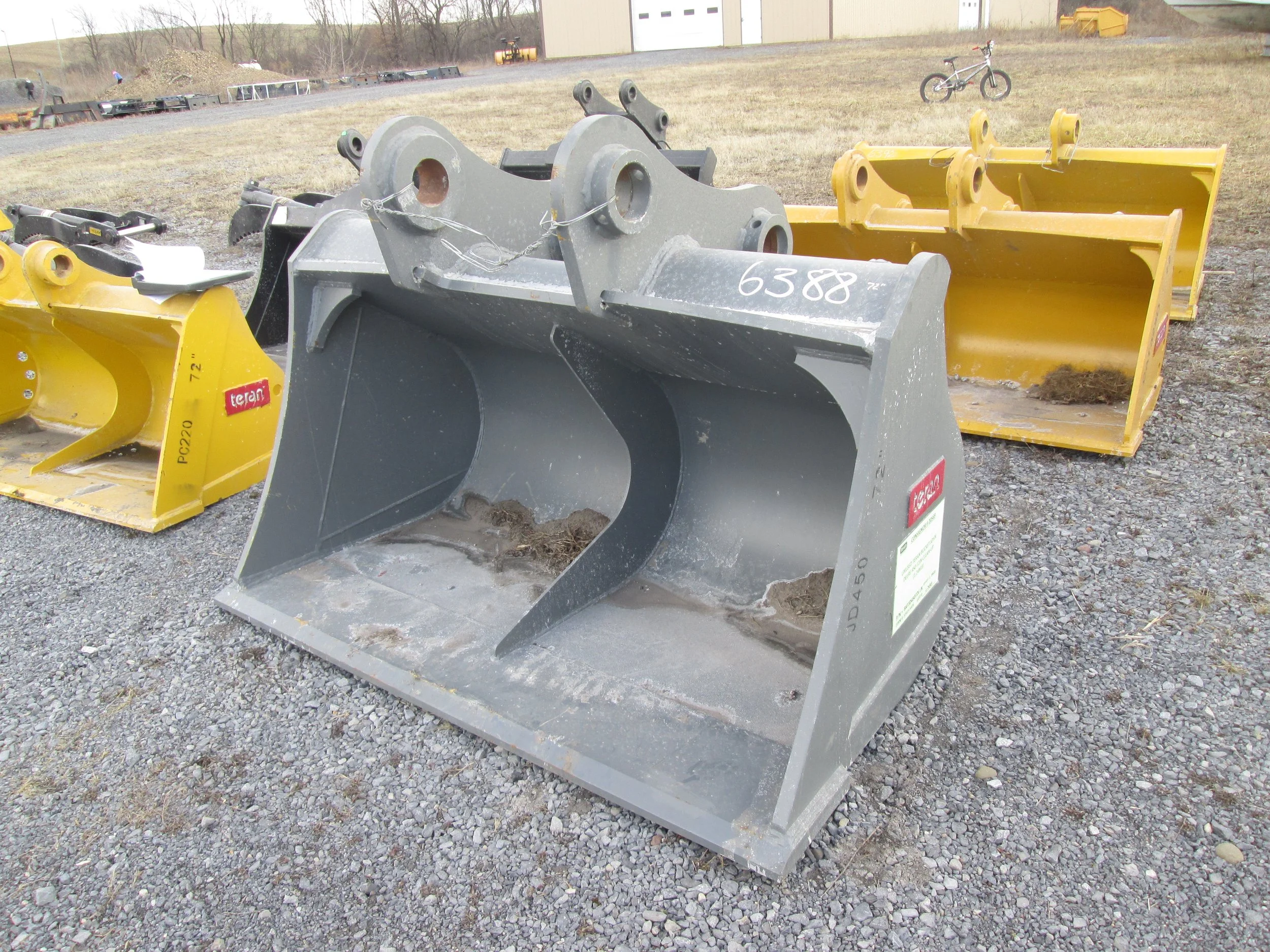 5249 72" NEW Teran Ditching Bucket John Deere JD450 — Carroll