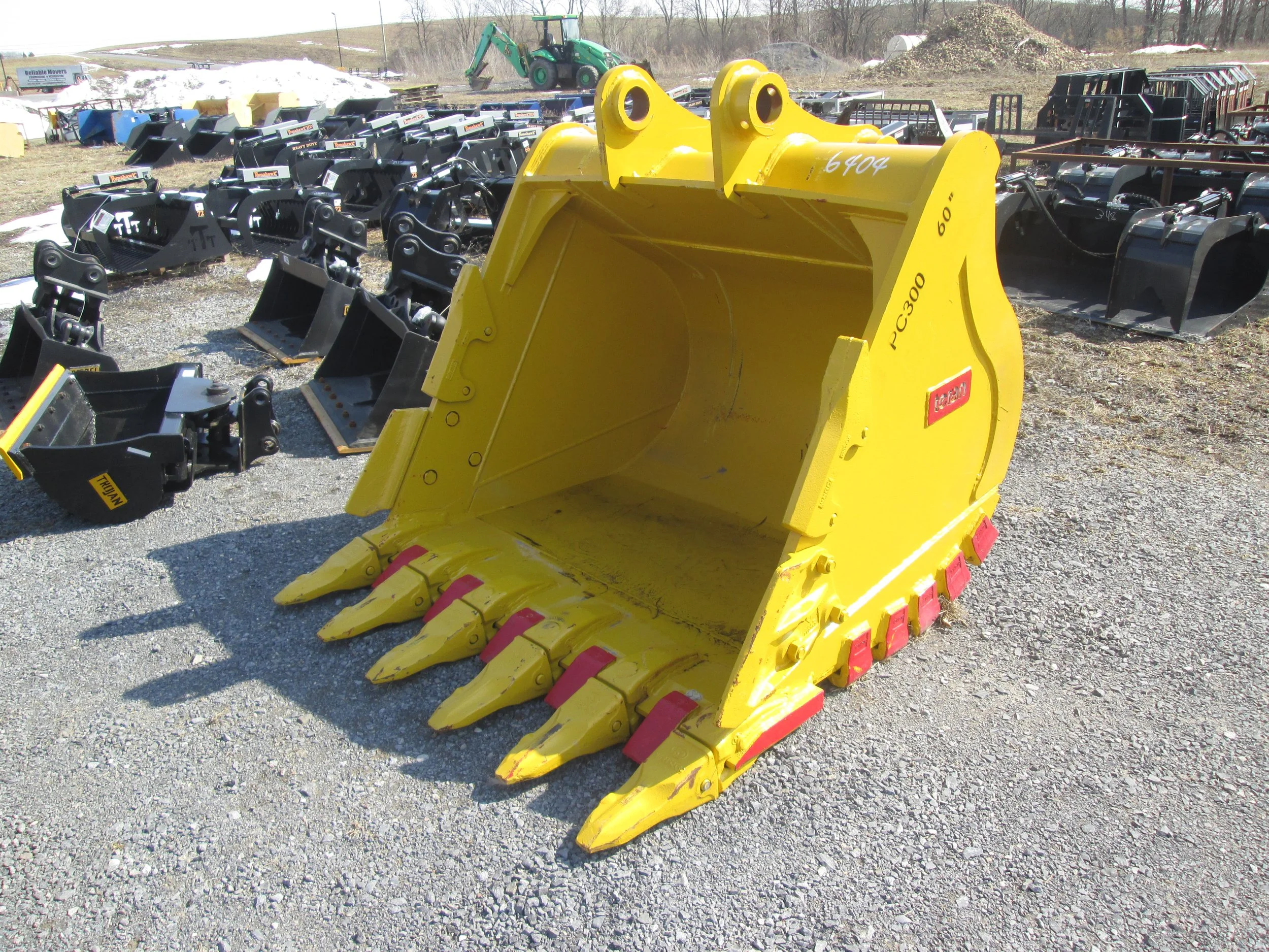 3363 60" NEW TERAN HD TOOTH BUCKET KOMATSU PC300 — Carroll Equipment