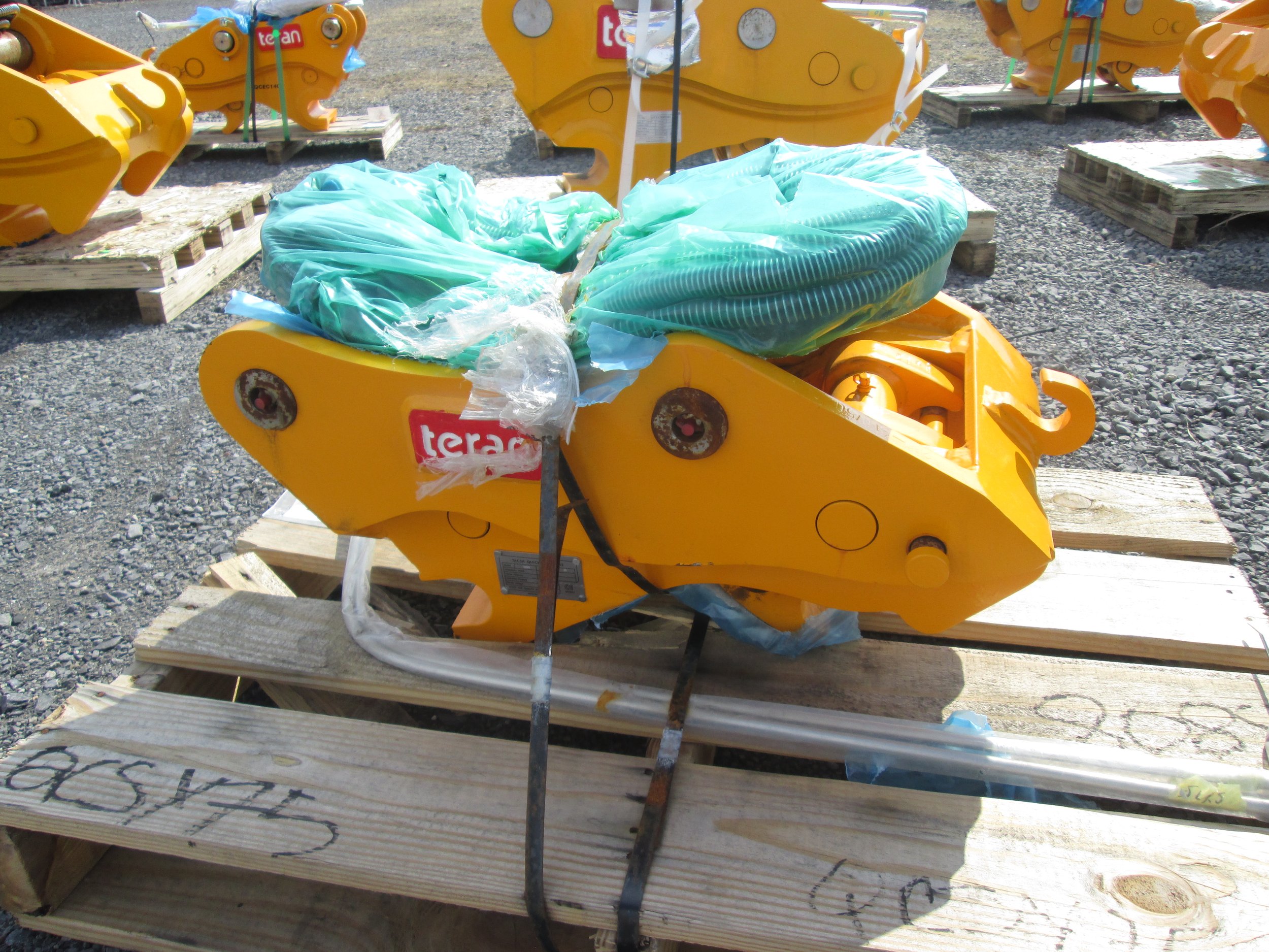 1415 TERAN HYDRAULIC QUICK COUPLER CAT SANY SY75 REGULAR PRICE 5,248