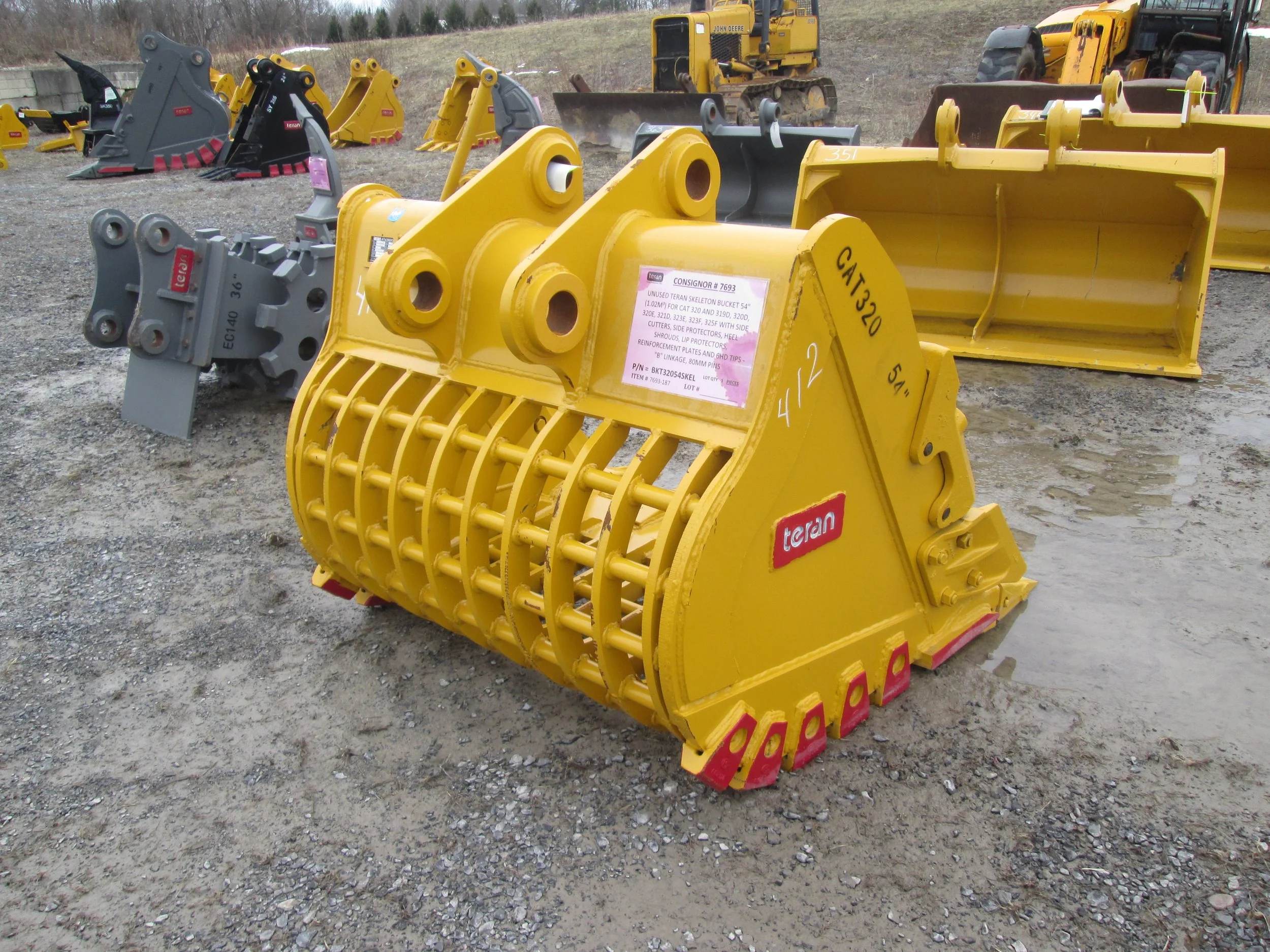 5868 54" NEW TERAN SKELETON HD TOOTH BUCKET CAT 320323 Hitachi John