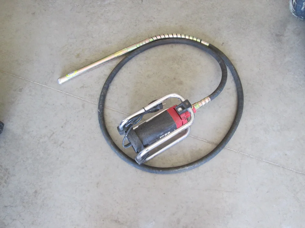 1089 NEW Mustang CV3500 Concrete Vibrator - REGULAR PRICE $414.96 CASH OR  WIRE TRANSFER PRICE IS — Carroll Equipment