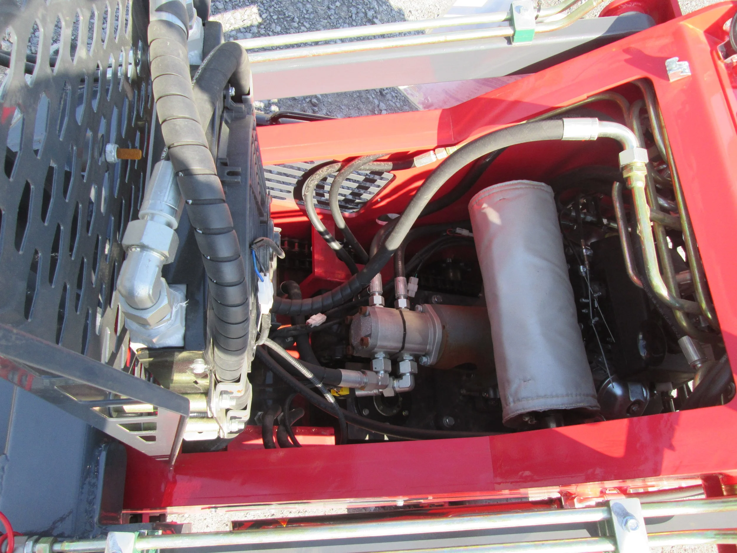 3056 NEW SDLOOL SL380 Stand On Skid Steer Loader — Carroll Equipment