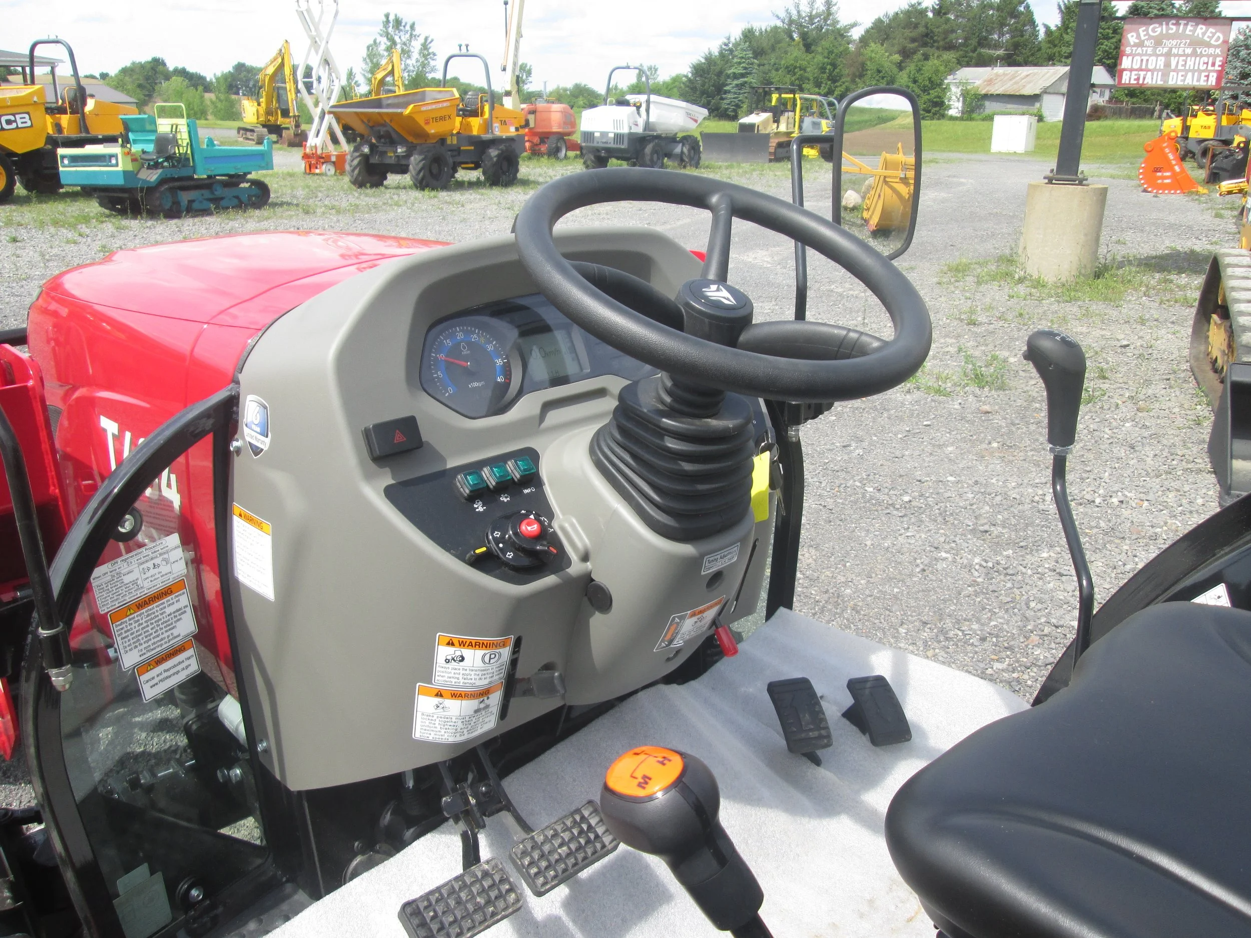 TYM T494 HST (5).JPG