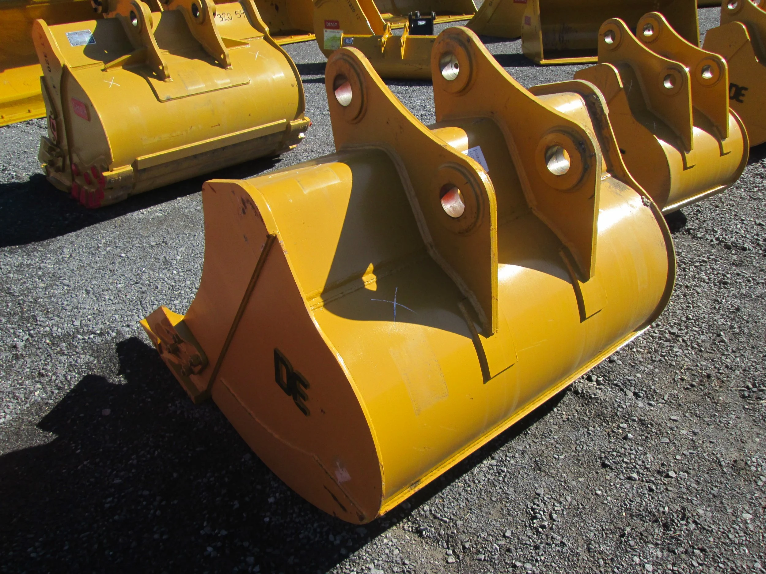 1776 54in DE Tooth Bucket (4.21.2018) a.JPG