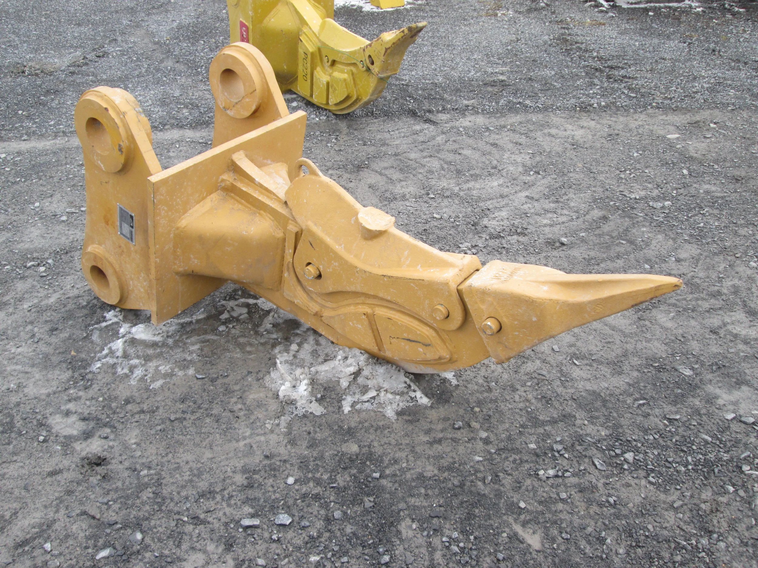 #1192- NEW Handy Ripper/Frost Tooth CAT330-336 - REGULAR PRICE $6,238. ...